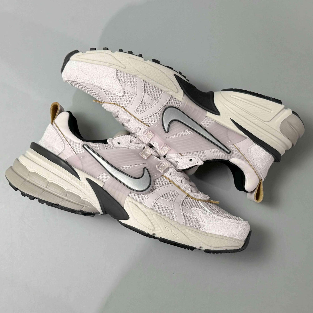 Nike V2K Run 'Platinum Violet' | Banlieue91