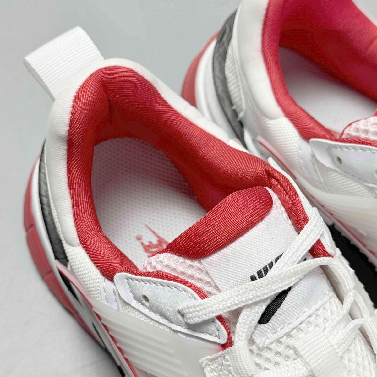 Nike V2K Run 'Red' | Banlieue91
