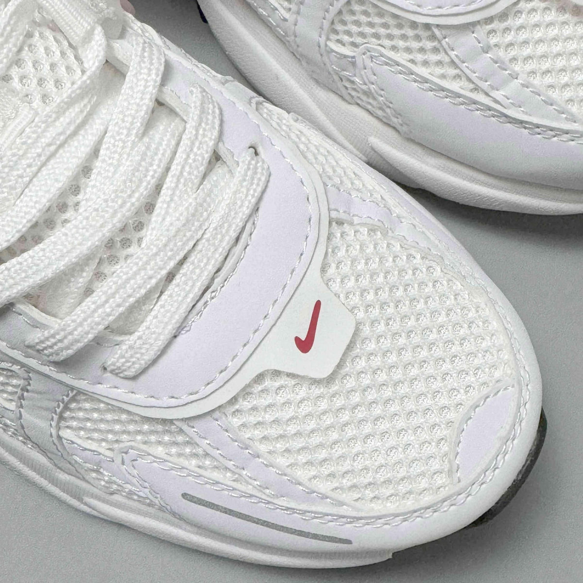 Nike V2K Run 'Red' | Banlieue91