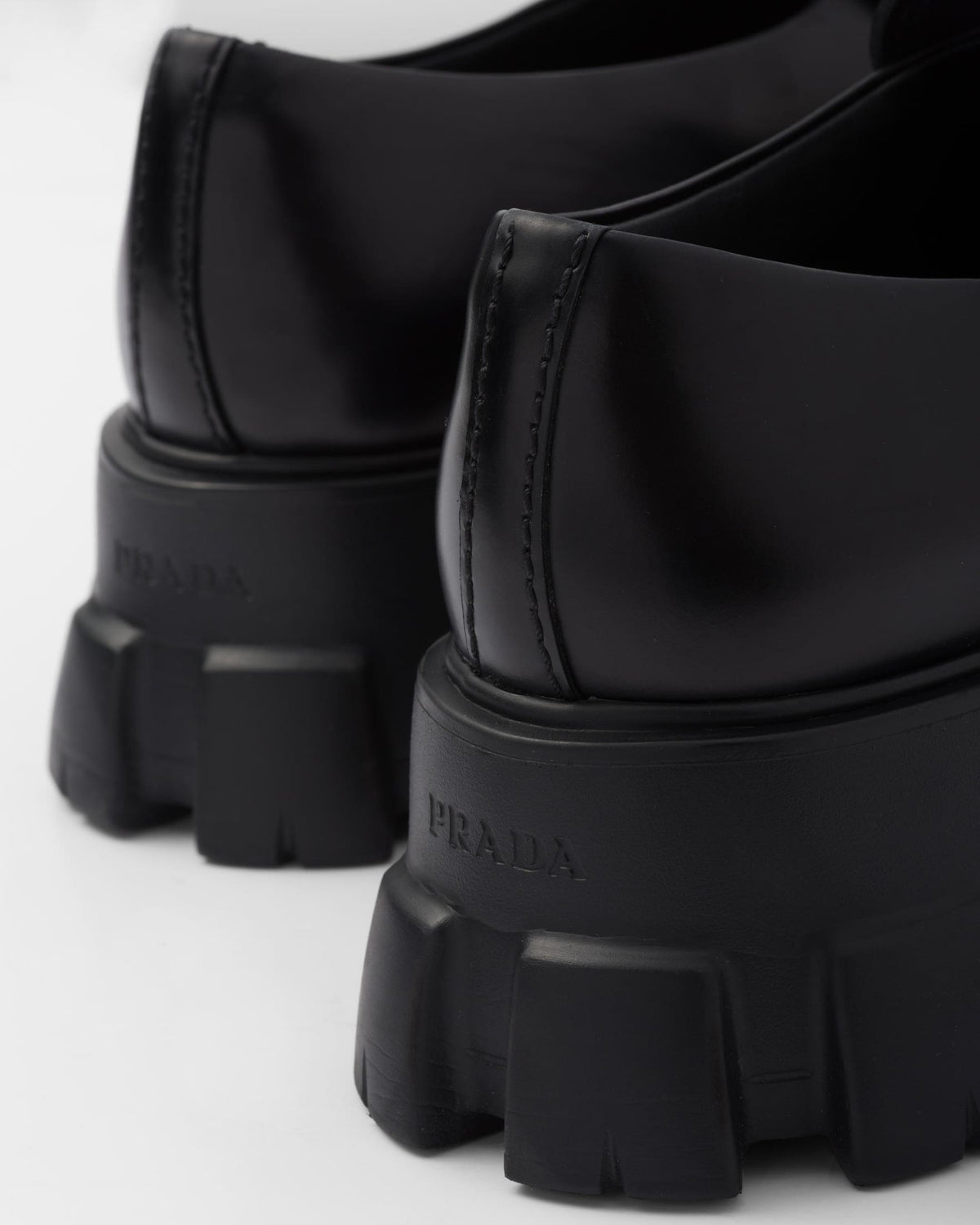 Prada Monolith brushed leather loafers | Banlieue91