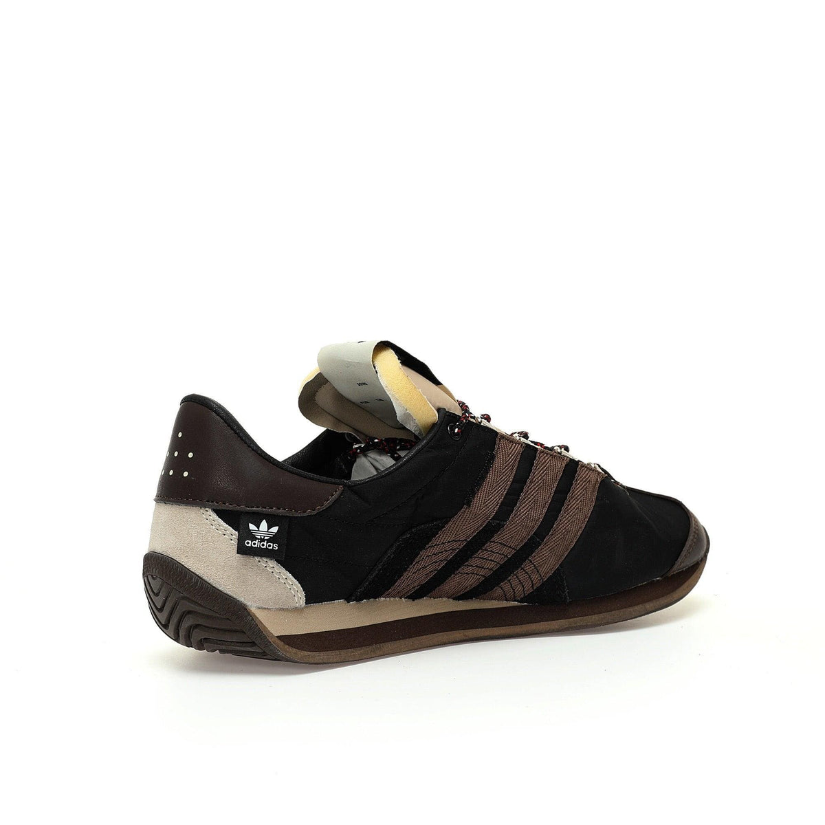 Song for the Mute x Adidas Country OG 'Black Wonder Beige' | Banlieue91