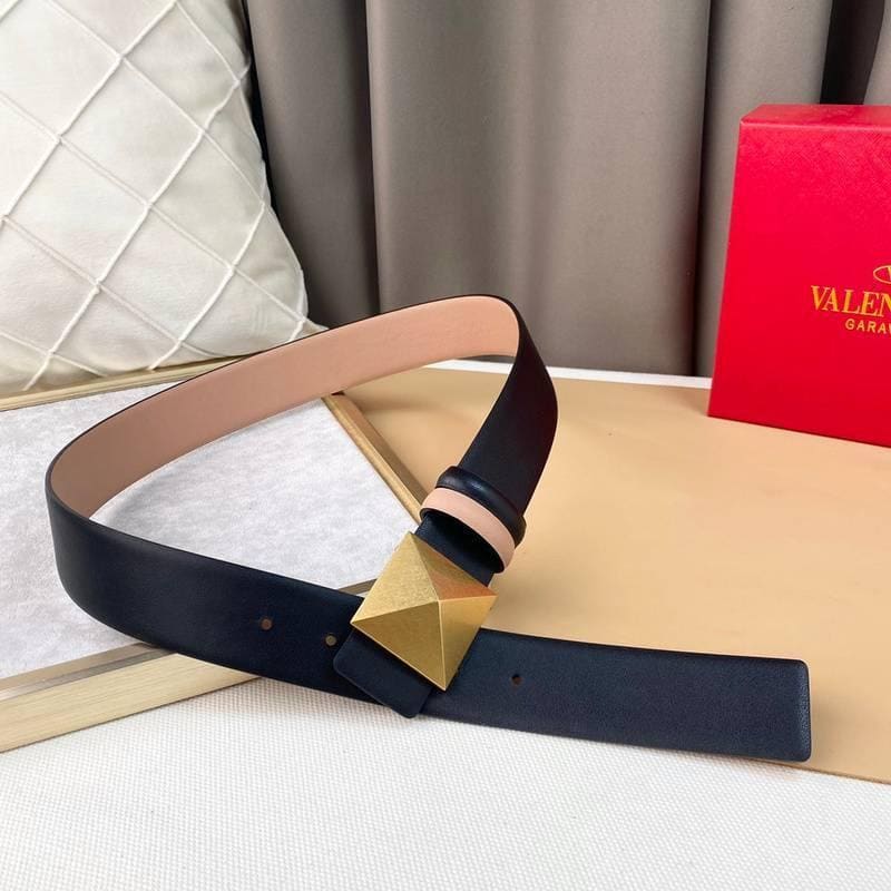 Valentino Garavani One Stud Belt 'Black/Beige' | Banlieue91
