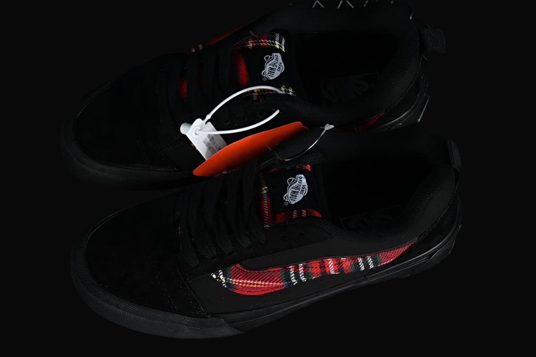 Vans Classics Knu Skool 'Black/Red' | Banlieue91