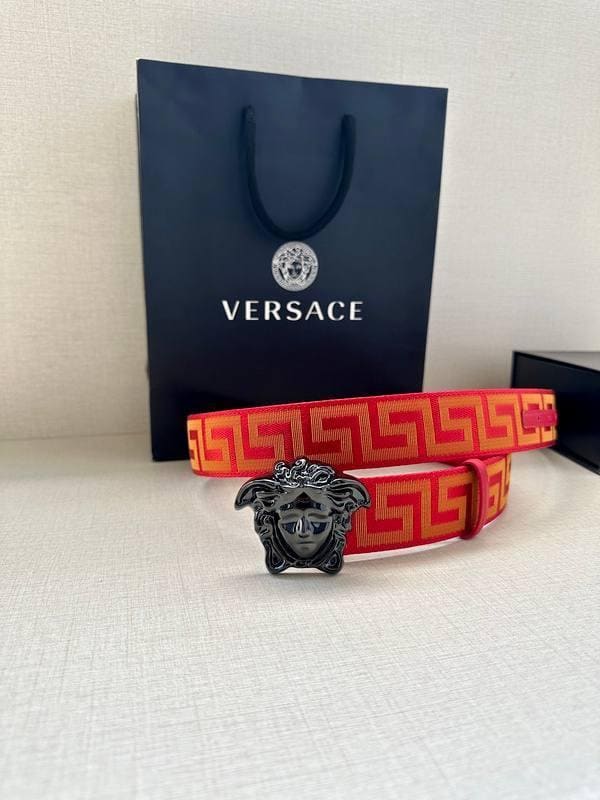 VERSACE La Medusa La Greca Belt In Red | Banlieue91