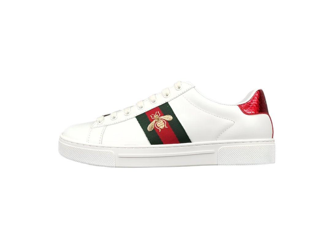 Gucci Ace GG Supreme Sneakers with Embroidered Bee - Banlieue91