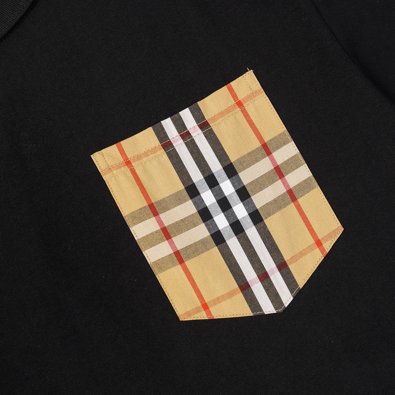 Burberry T-Shirt Without Collar 'Black & Beige' - Banlieue91