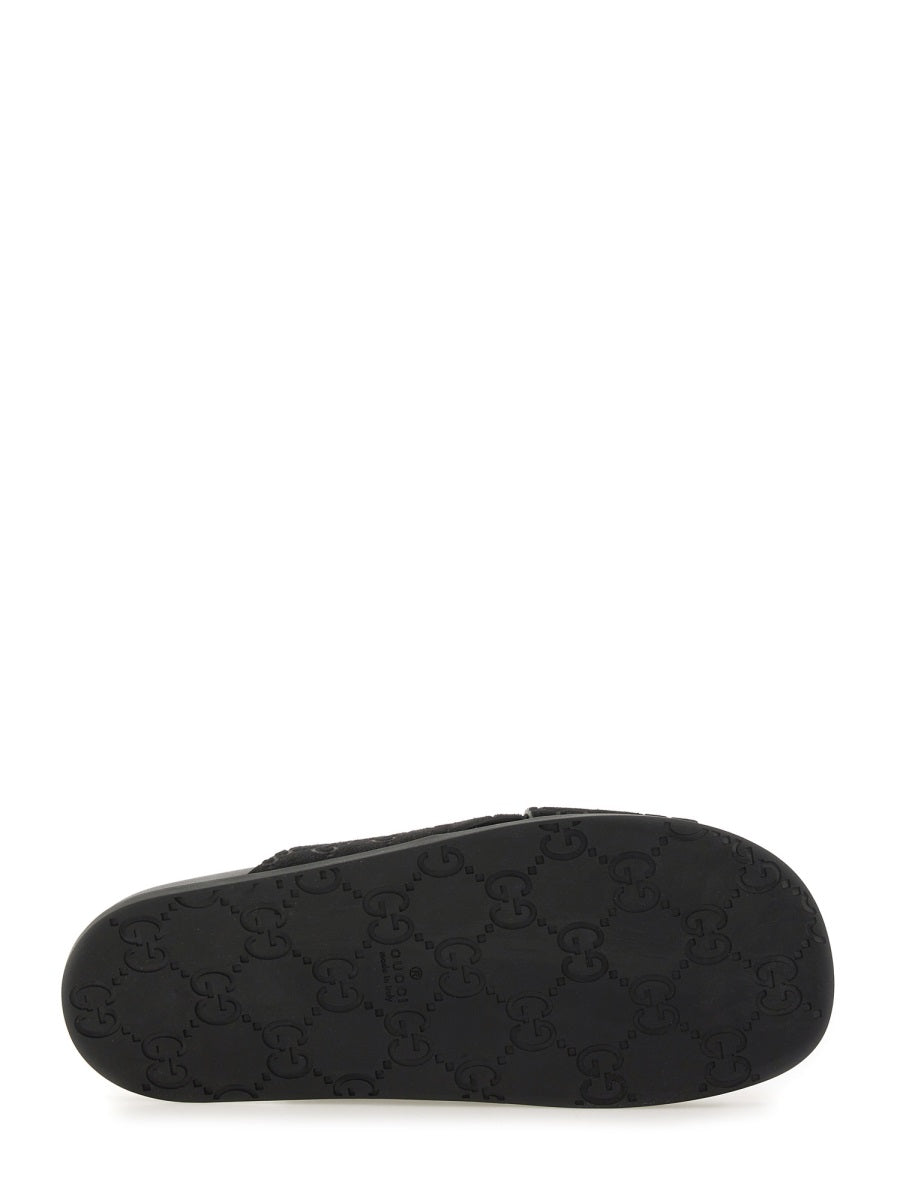 GUCCI Men's Sandal Slider with Iconic GG Pattern - Banlieue91 -