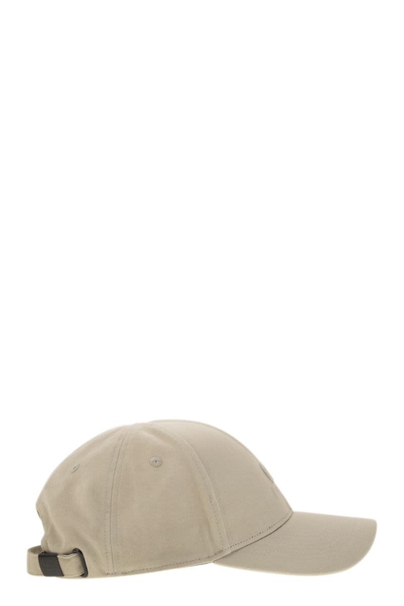 C.P.COMPANY Visor Hat with Embroidered Logo - Banlieue91 -