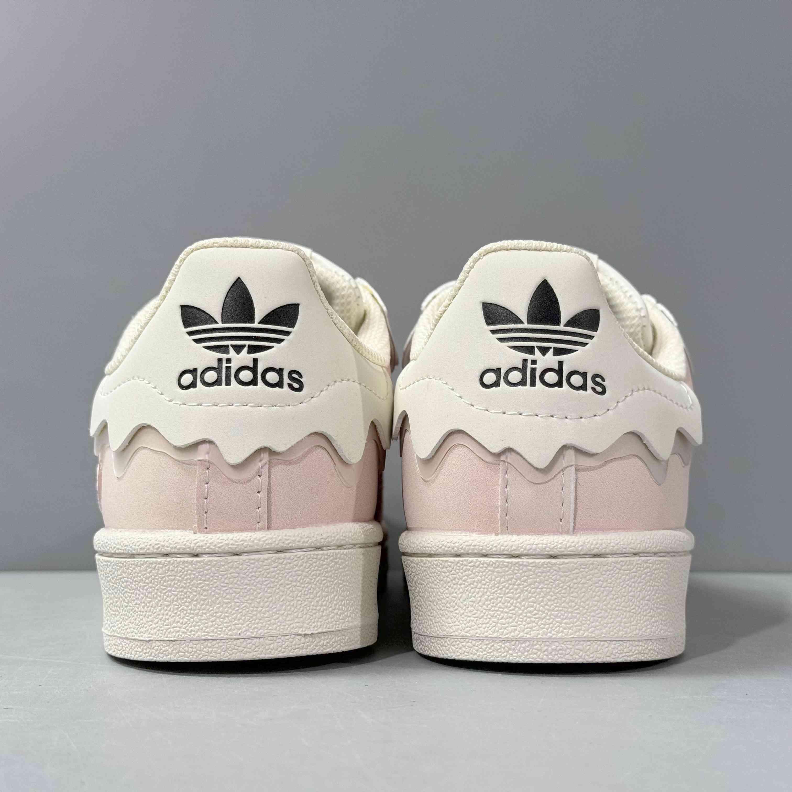 Adidas Superstar 'Pink' - Banlieue91