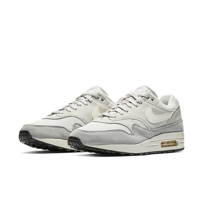 Nike Air Max 87 'Vast Grey' - Banlieue91