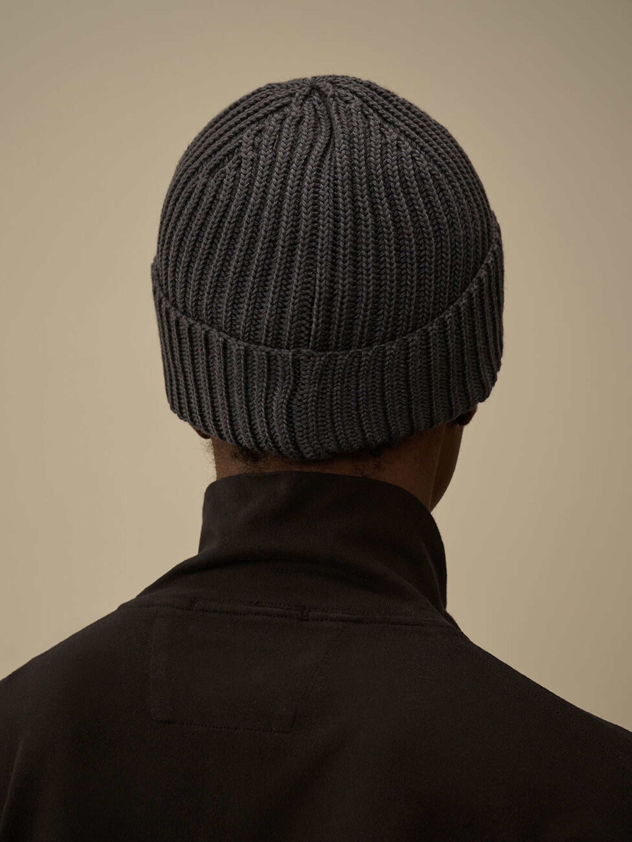 C.P.COMPANY Extrafine Merino Wool Goggle Beanie - FW25 - Banlieue91 -