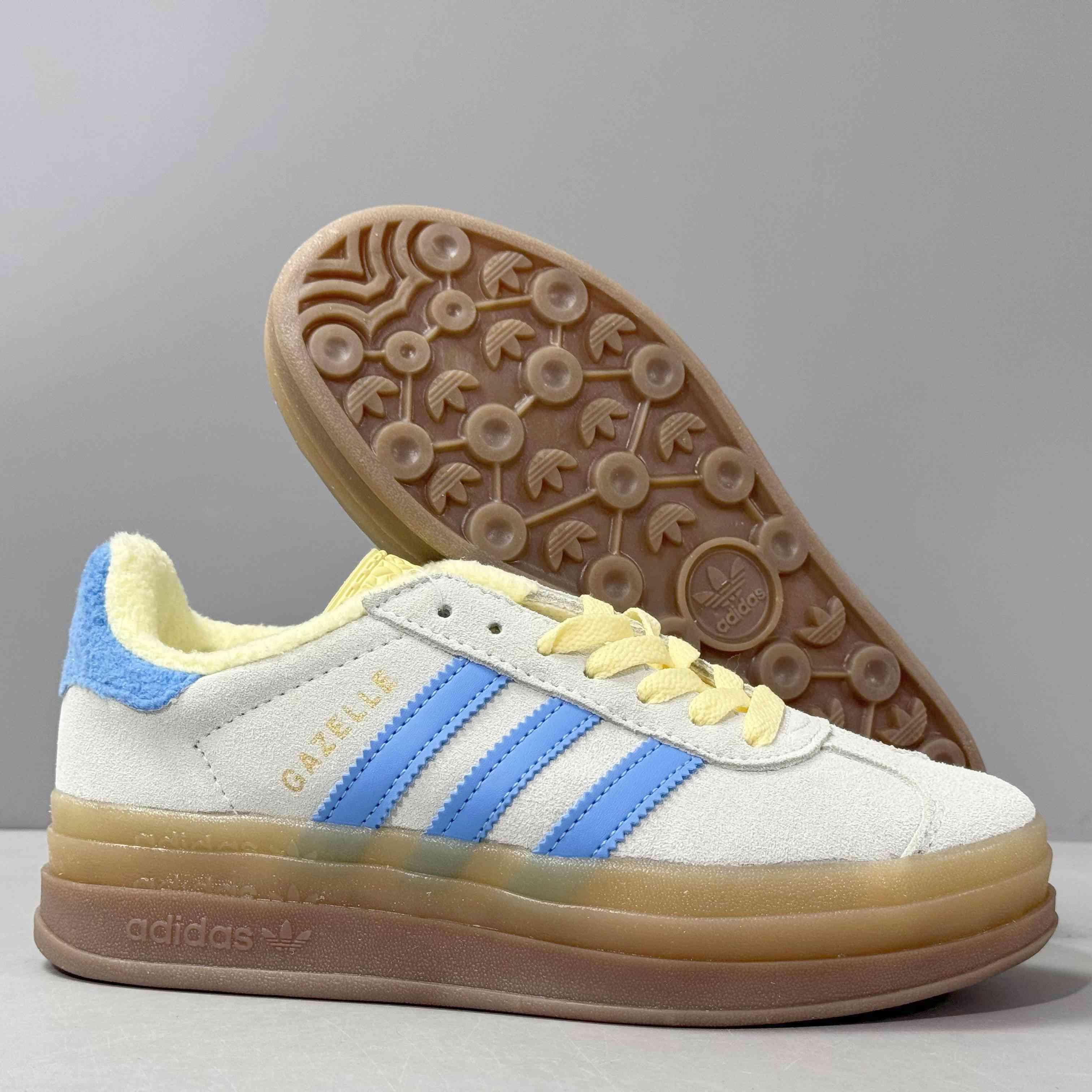 Adidas Originals Bold 'Almost Blue Yellow' - Banlieue91