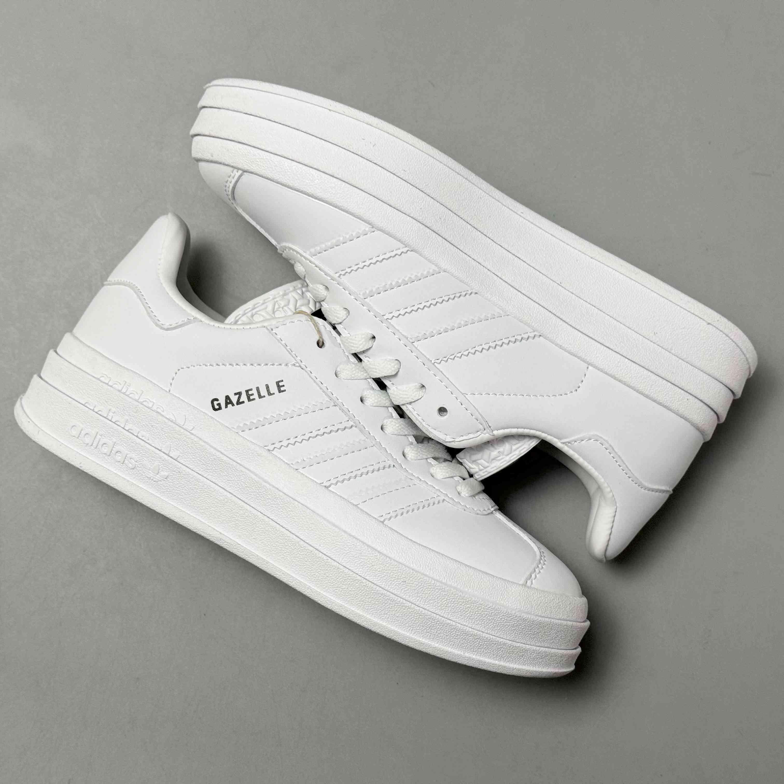 Adidas Originals Gazelle Bold 'Triple White' - Banlieue91