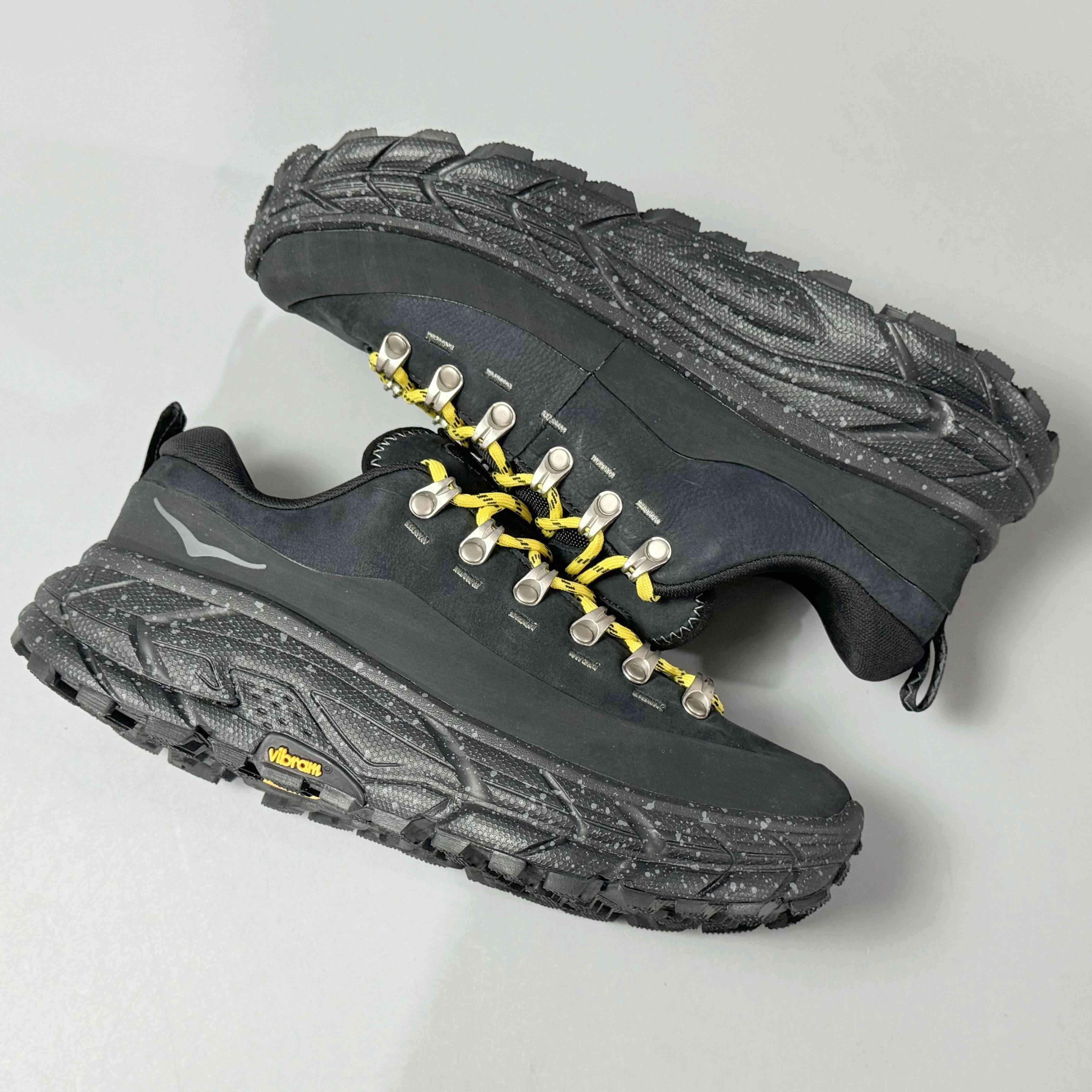 Hoka One One Tor Summit 2 'Black' - Banlieue91