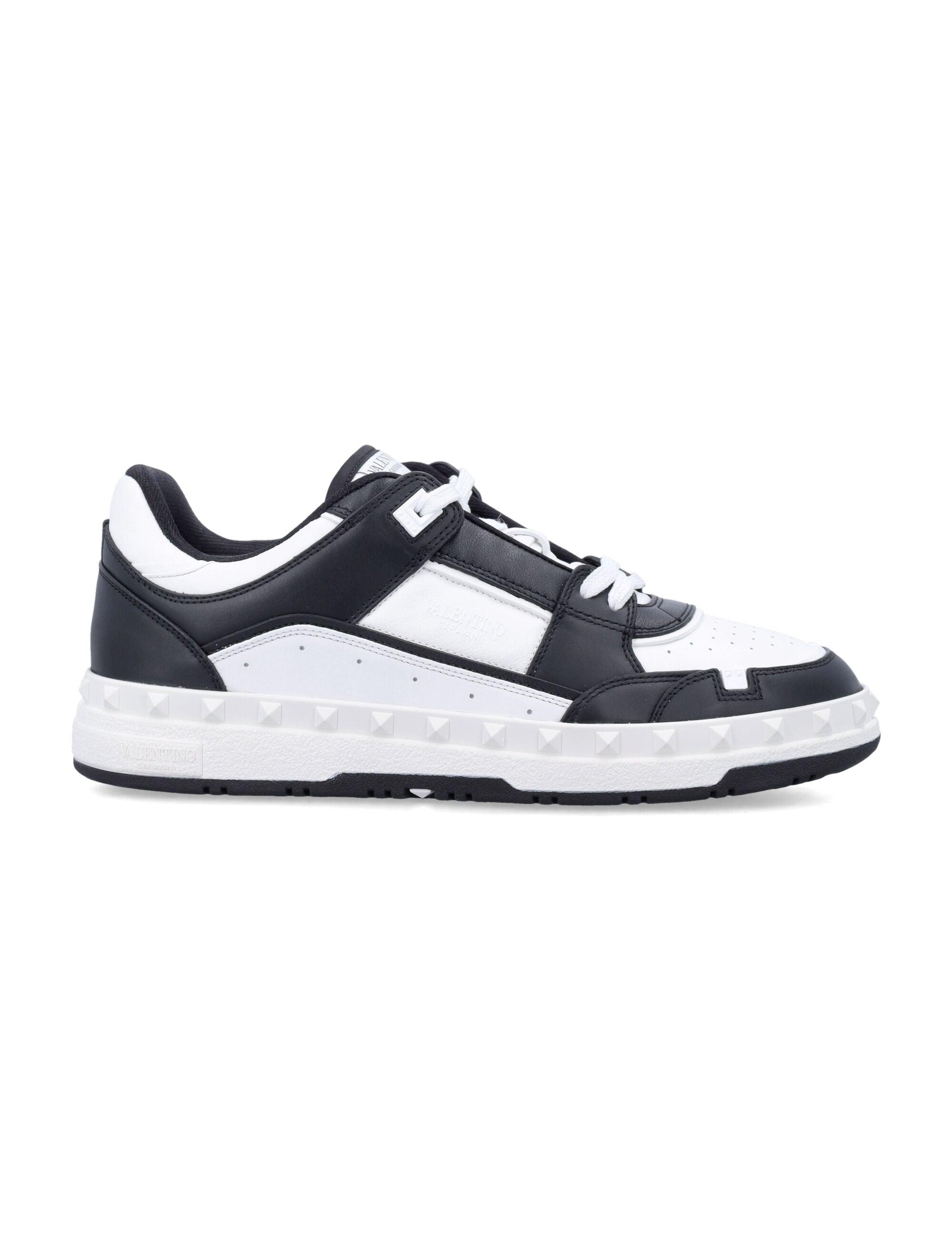VALENTINO GARAVANI Freedots Low Top Sneakers for Men - Banlieue91 -