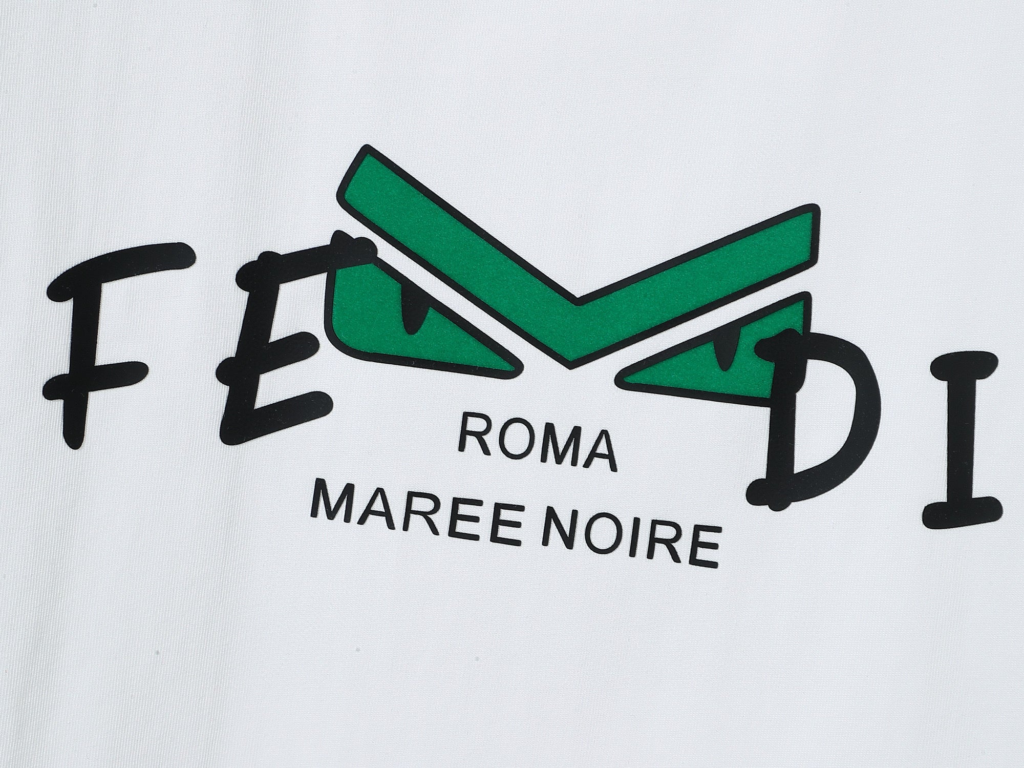 Fendi T-Shirt without Collar 'White' - Banlieue91