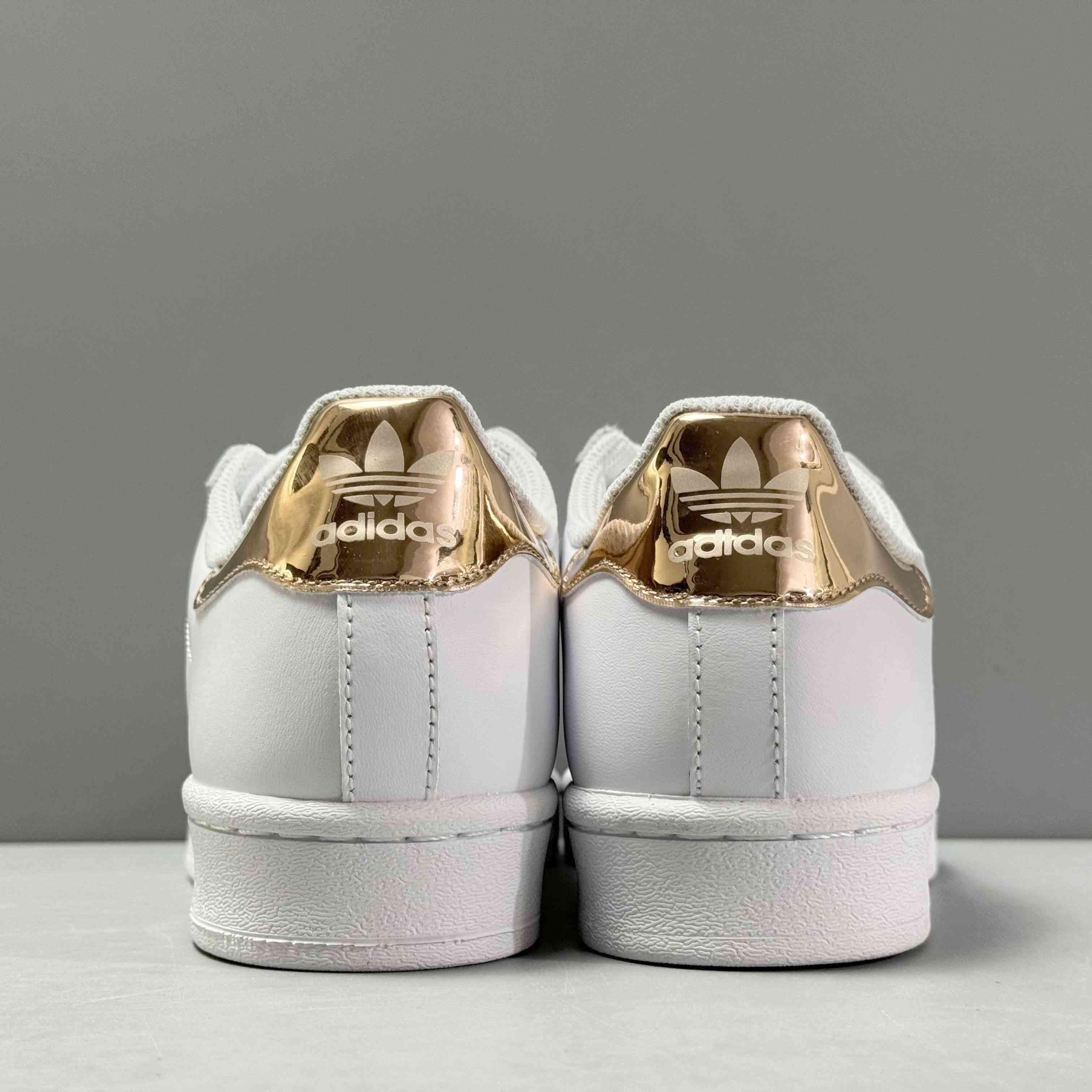 Adidas Superstar 'Pink Gold' - Banlieue91