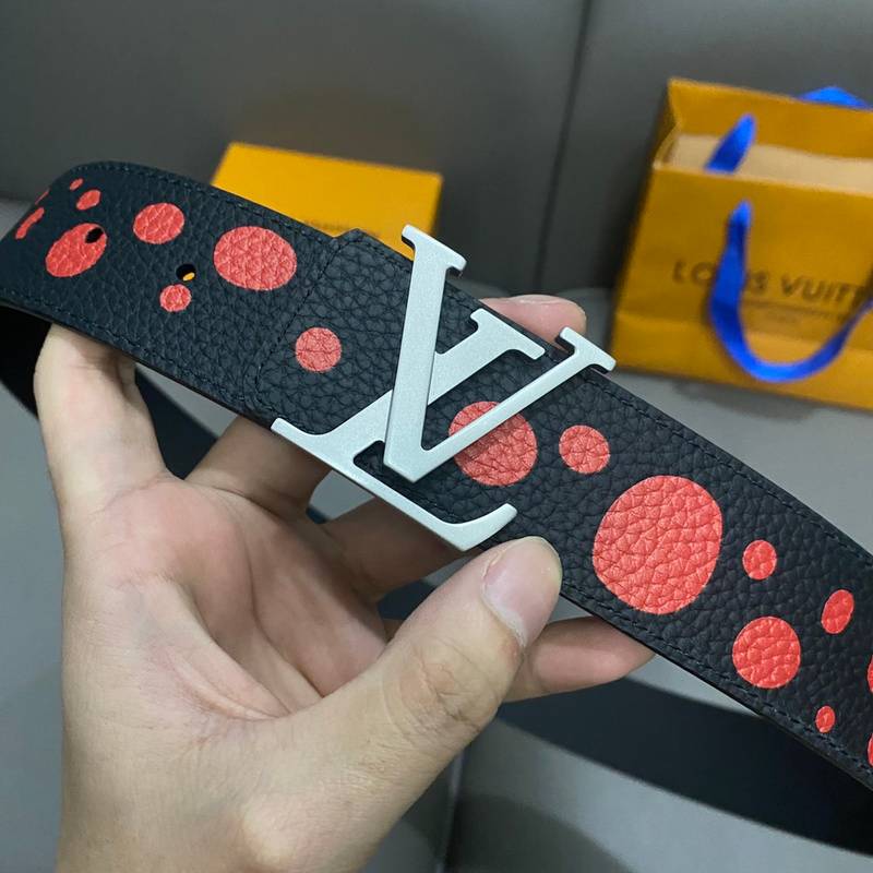 Louis Vuitton x Yayoi Kusama LV Initiales Reversible Infinity Dots Belt Black/Red - Banlieue91