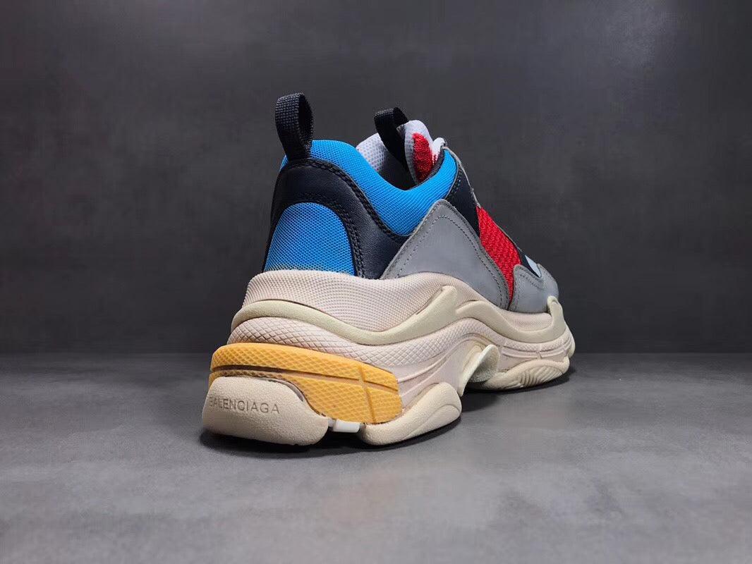 BALENCIAGA TRIPLE S SNEAKER - Banlieue91