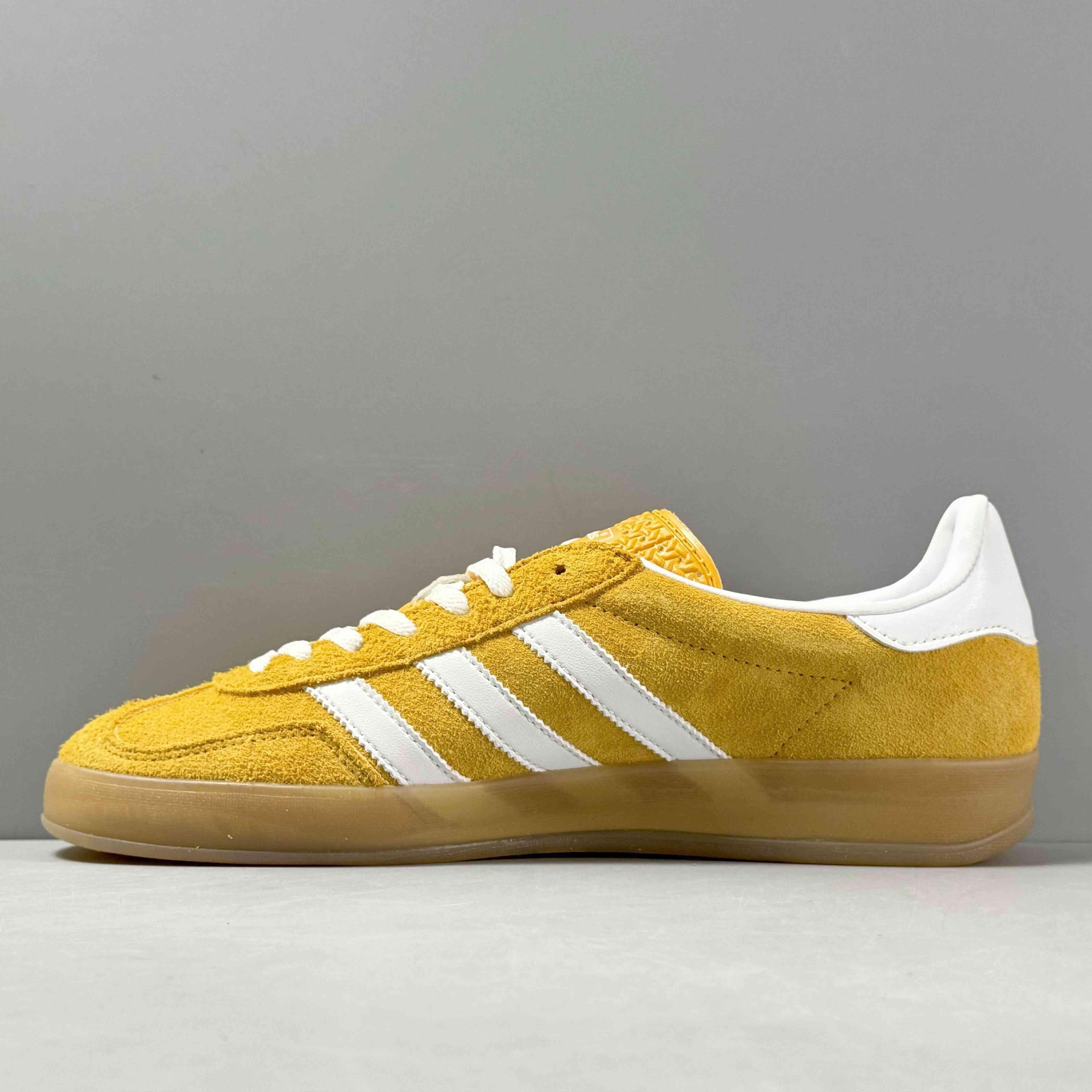 Adidas Originals Gazelle Indoor 'Orange Peel White' - Banlieue91