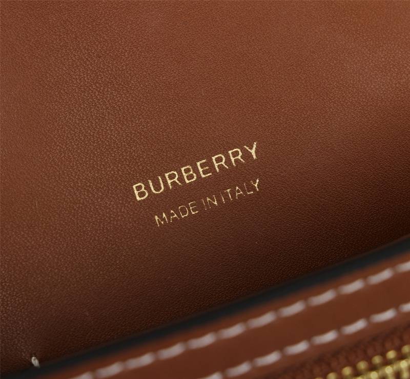 BURBERRY Valencia Tb Leather Crossbody Pouch - Banlieue91