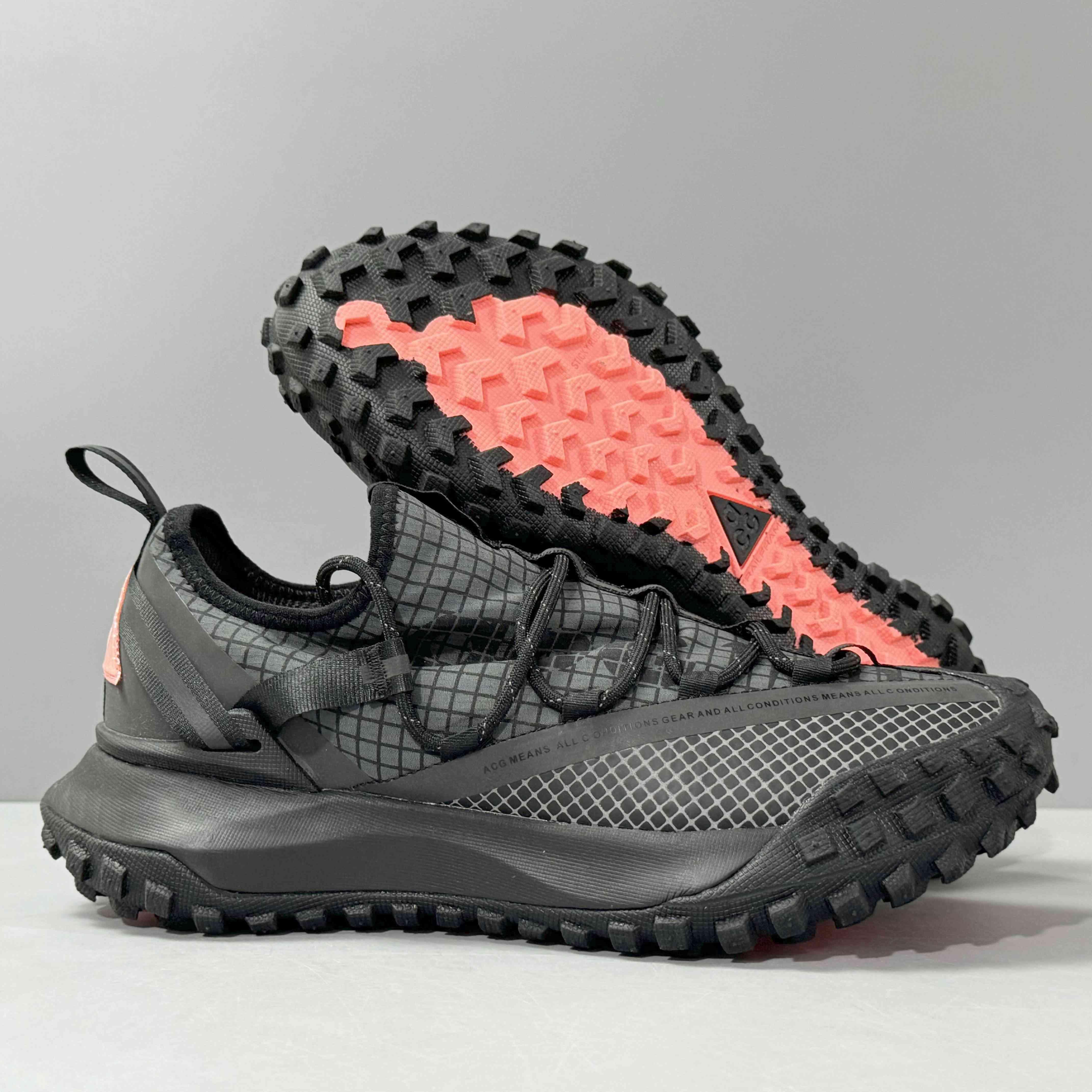 Nike ACG Mountain Fly Low 'Black Anthracite' - Banlieue91