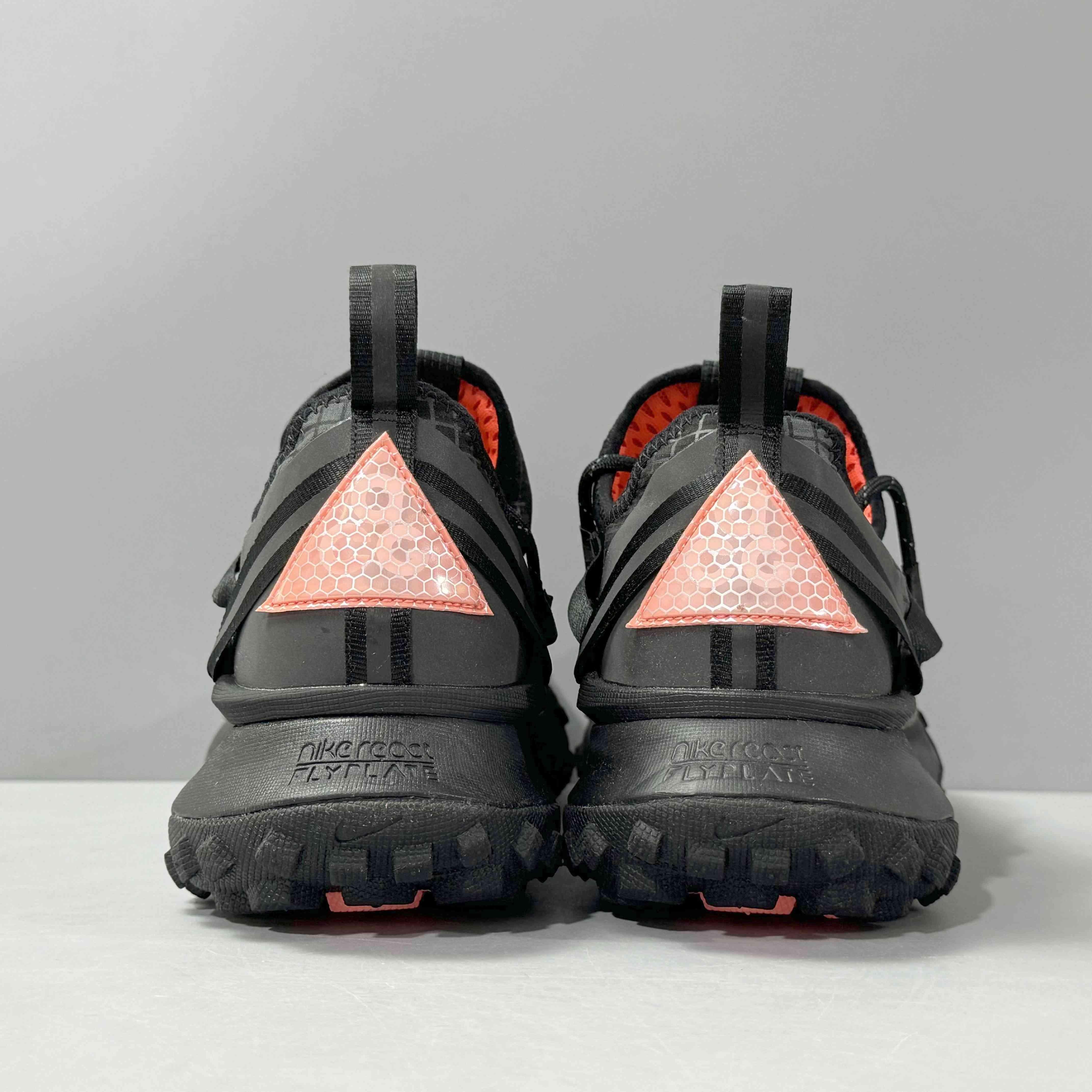 Nike ACG Mountain Fly Low 'Black Anthracite' - Banlieue91