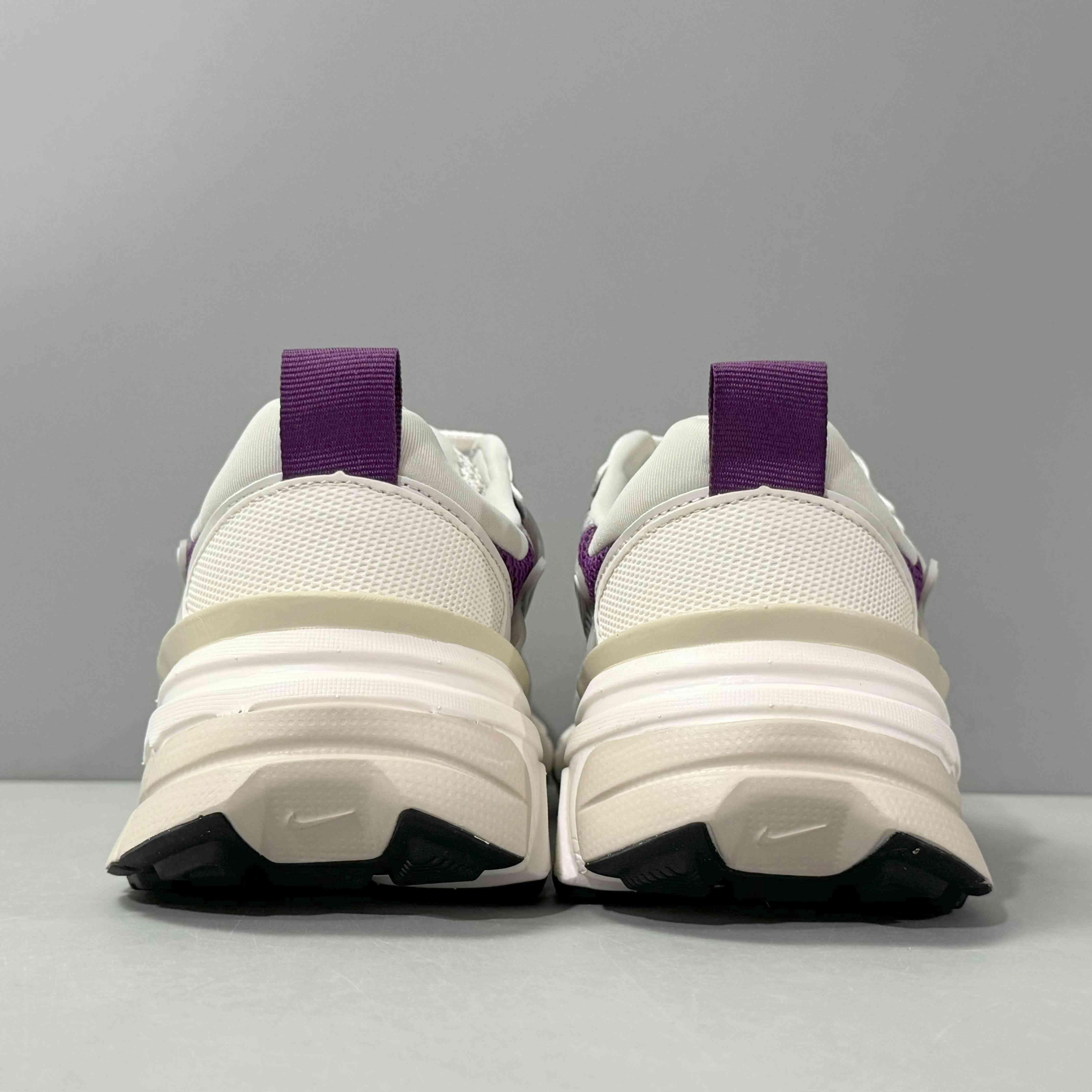 Nike V2K Run Viotech' - Banlieue91