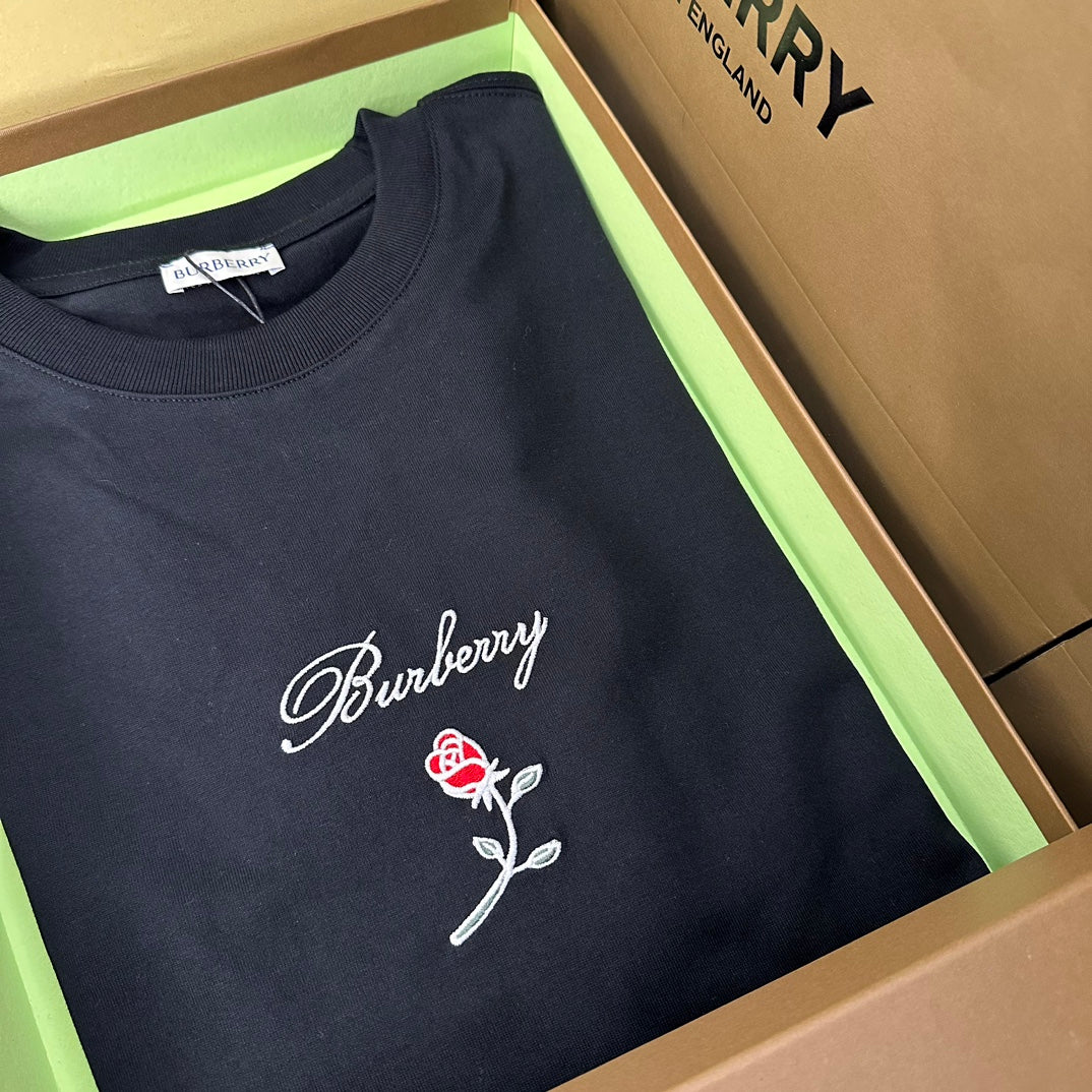 Burberry T-Shirt With Rose Without Collar 'Black' - Banlieue91