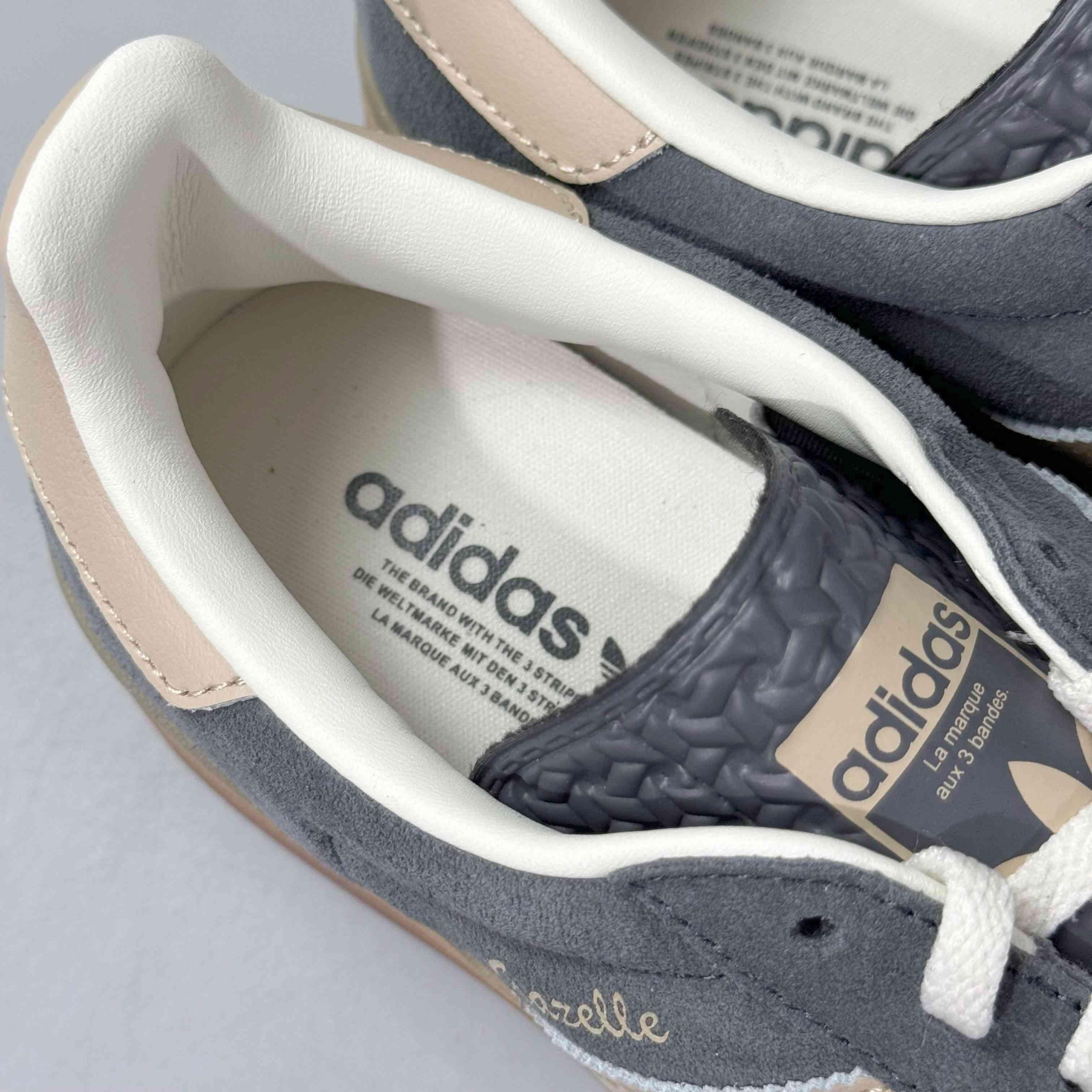 Adidas Originals Gazelle Bold 'Grey Magic Beige Gum' - Banlieue91