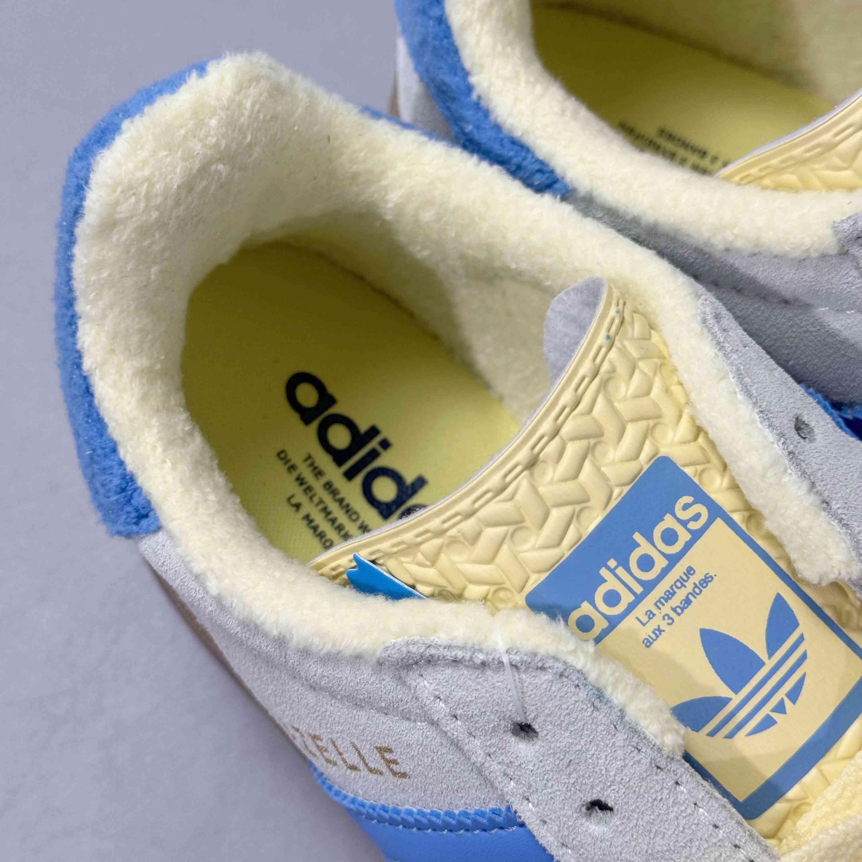 Adidas Originals Bold 'Almost Blue Yellow' - Banlieue91