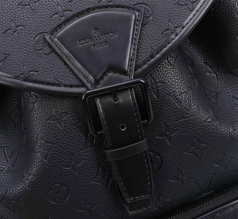 Louis Vuitton Leather bag - Banlieue91