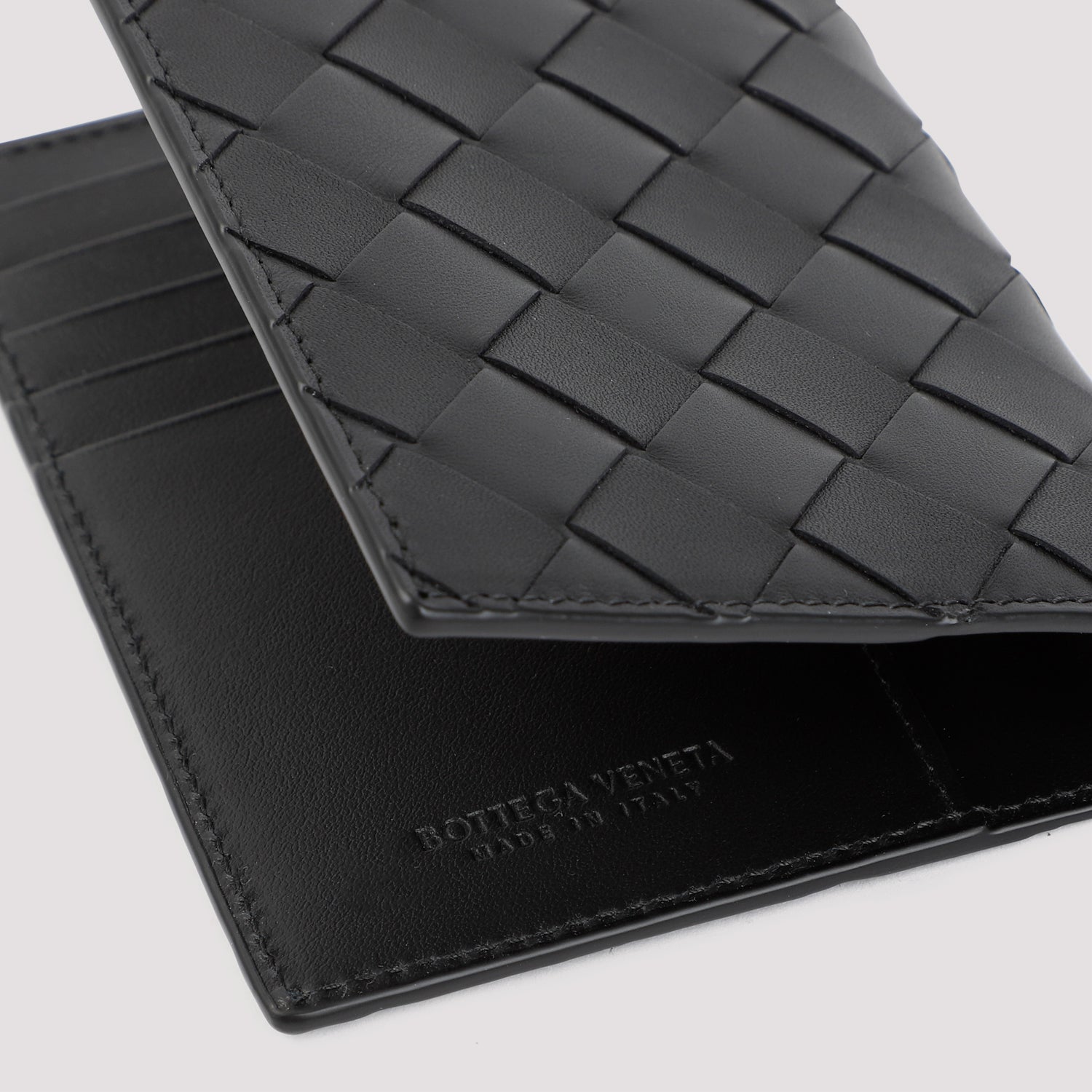BOTTEGA VENETA Mini Passport Holder - Banlieue91 -