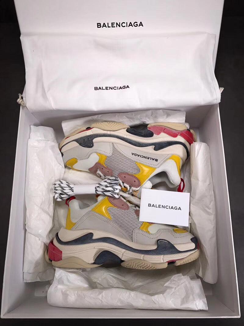 BALENCIAGA TRIPLE S SNEAKER - Banlieue91