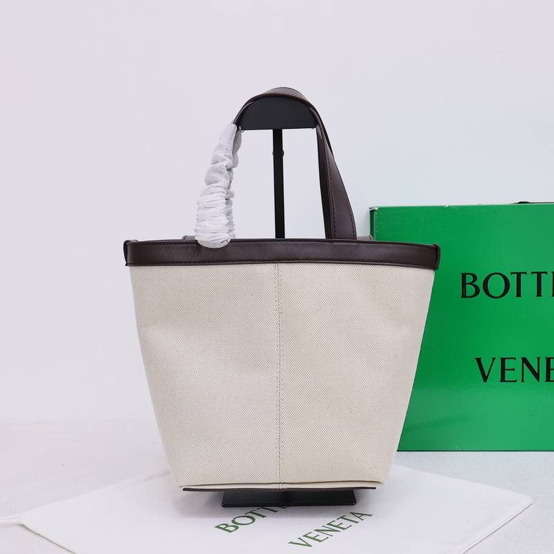 Bottega Veneta Flip Pouch Canvas Tote Bag - Banlieue91