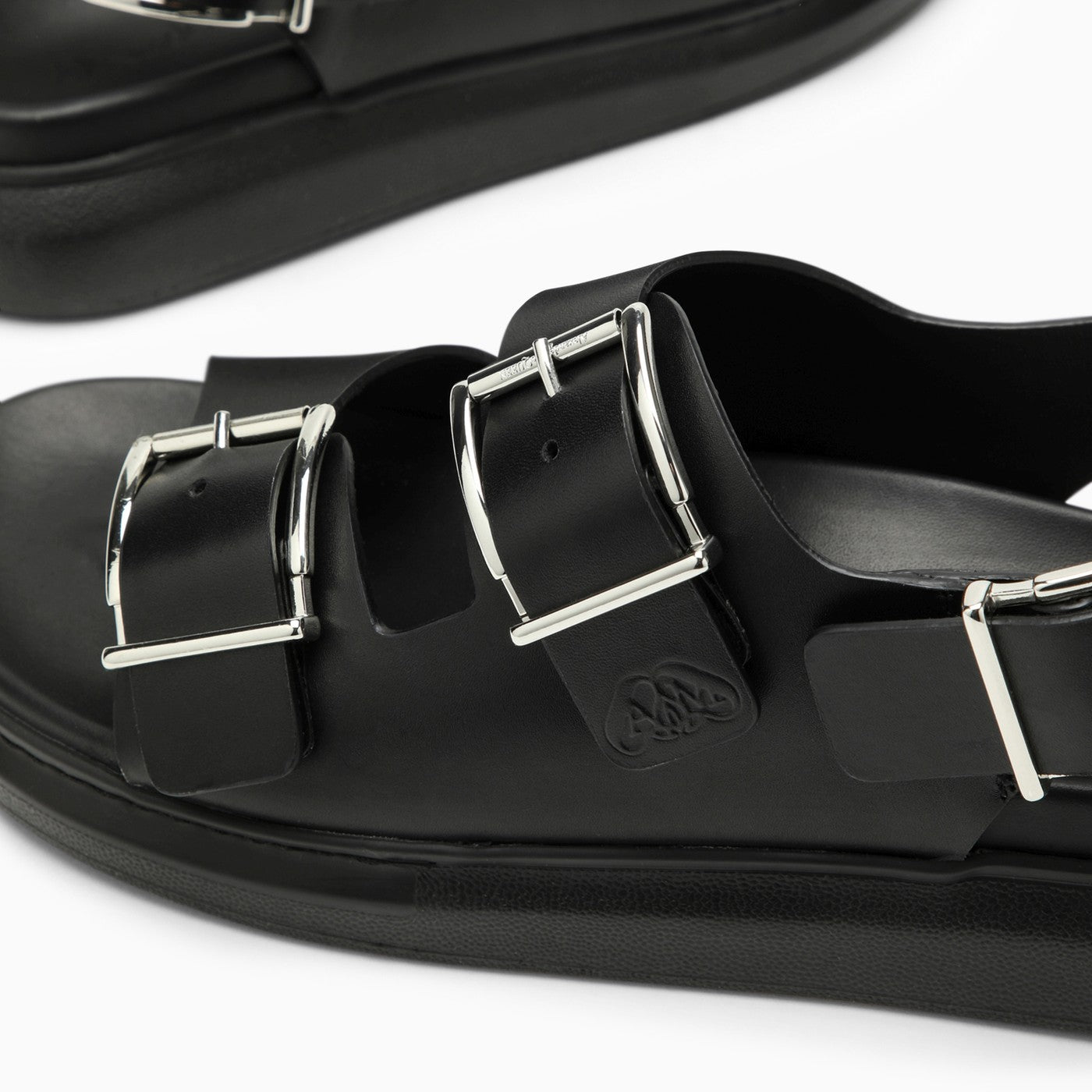 Alexander Mc Queen Black Leather Sandal - Banlieue91 -