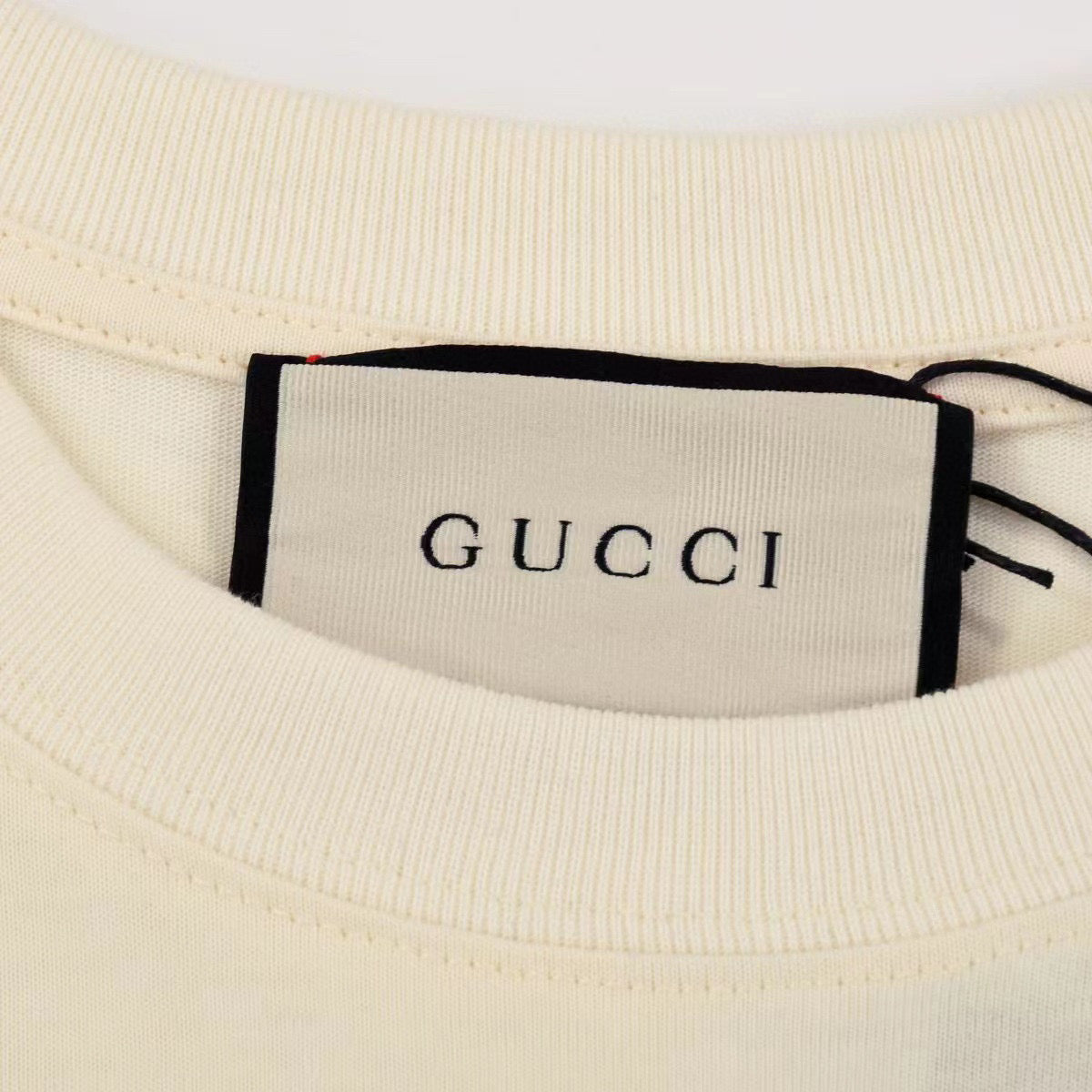 Gucci T-Shirt Without Collar 'Beige' - Banlieue91