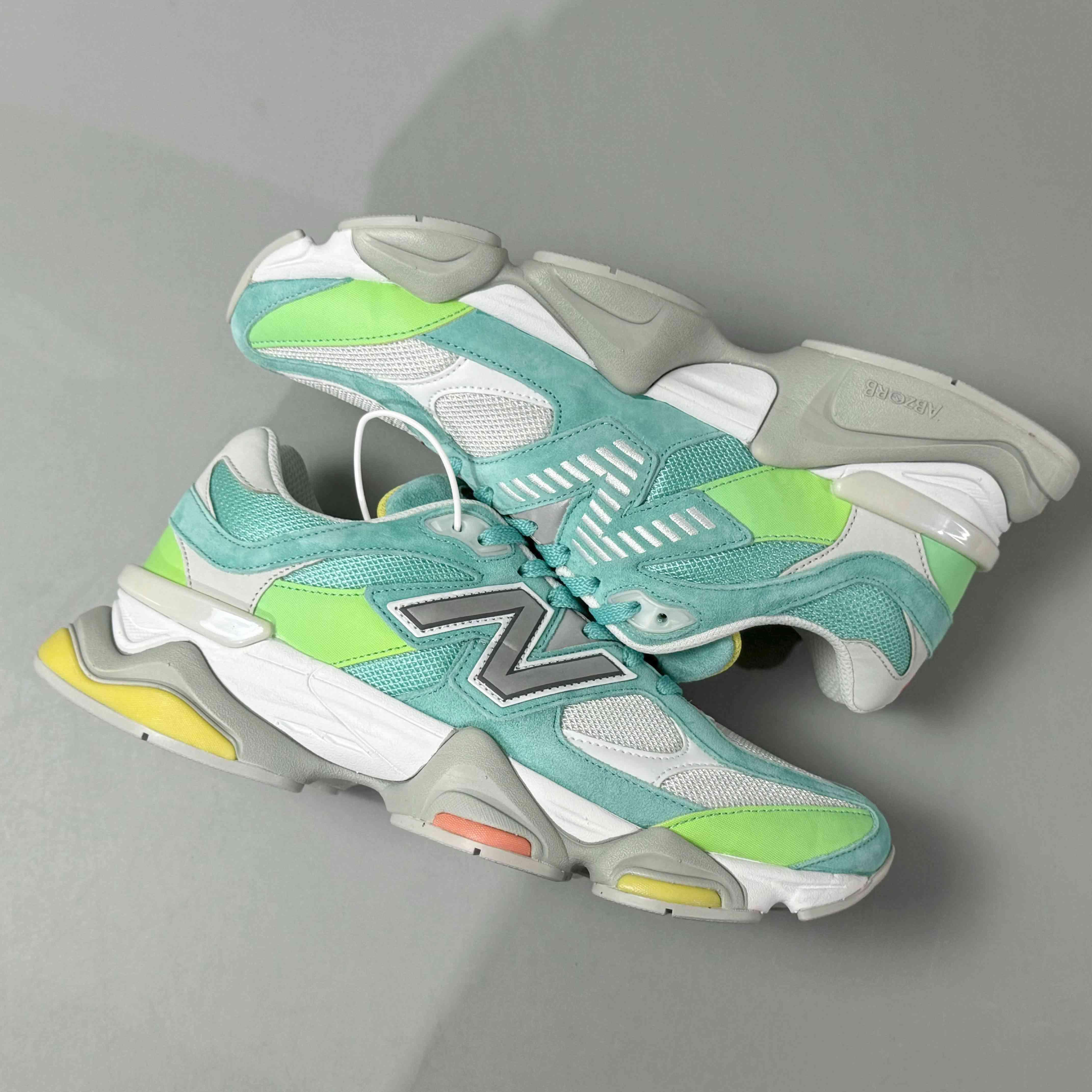 New Balance 9060 'DTLR Cyan Burst' - Banlieue91