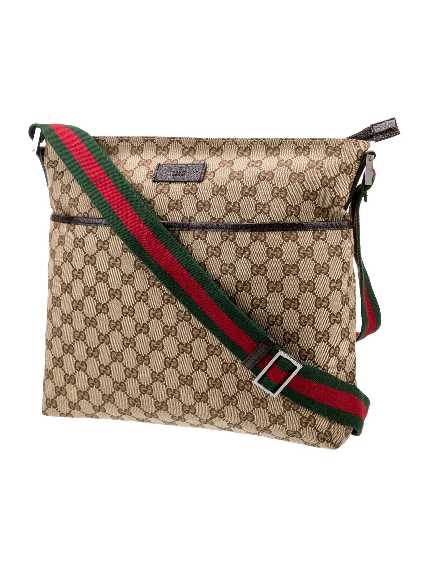 Gucci GG Canvas Messenger Bag - Banlieue91