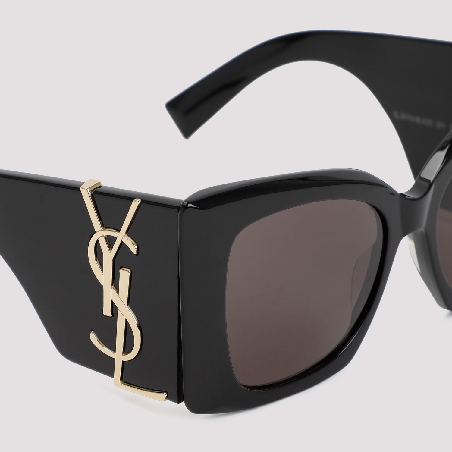 SAINT LAURENT Sleek Acetate Sunglasses with Gold Details - Banlieue91 -
