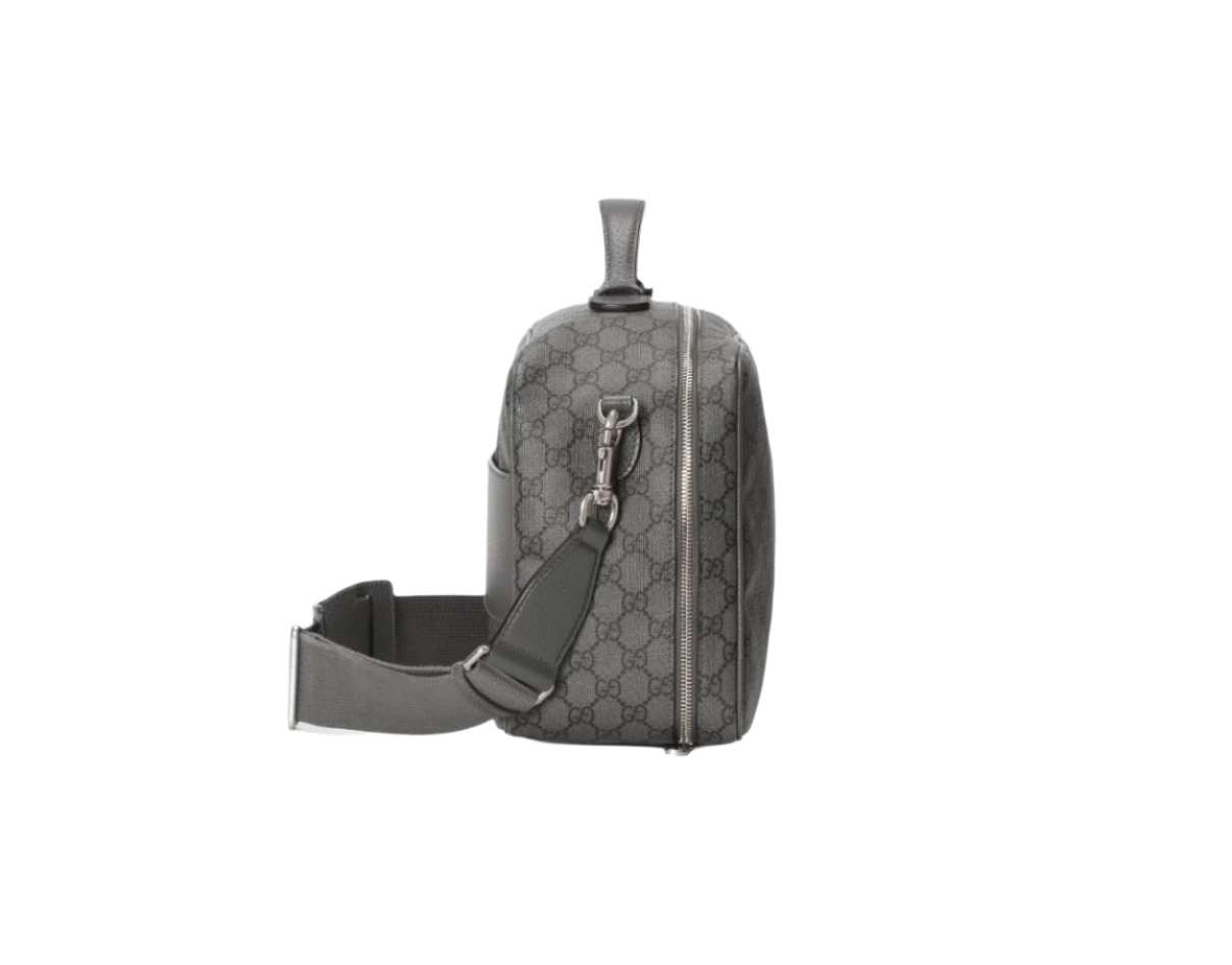 Gucci Savoy toiletry case with Web