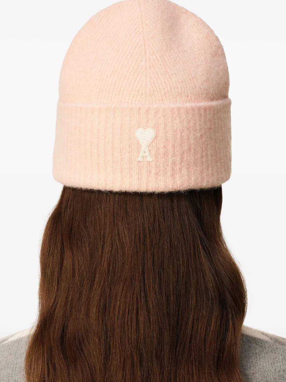 AMI PARIS Heart Logo Beanie - Banlieue91 -