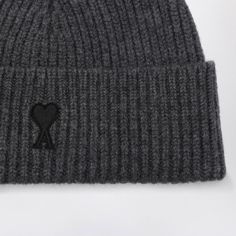 AMI PARIS Ribbed Wool Beanie with Turned-Up Hem for Men - Banlieue91 -