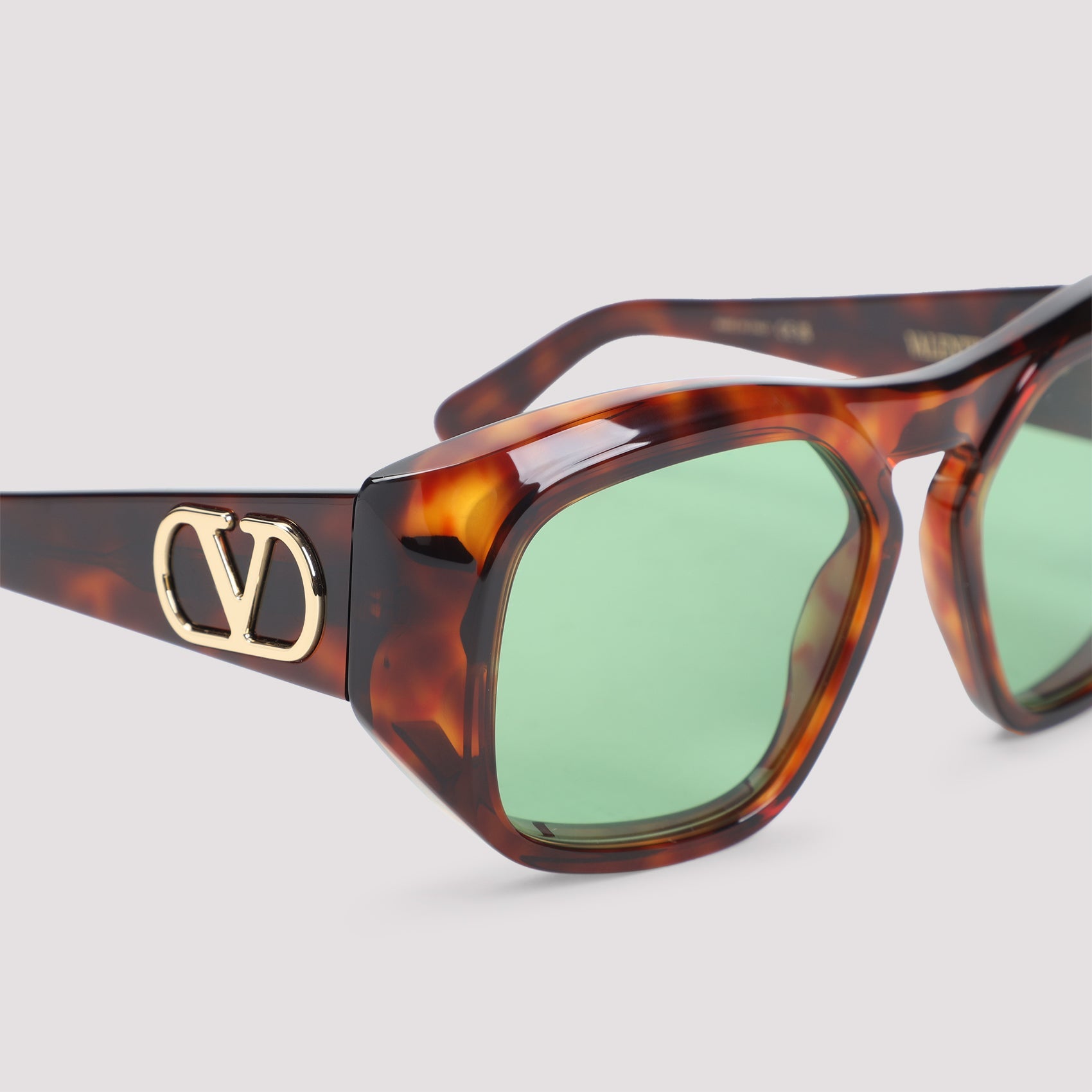 VALENTINO GARAVANI Chic Acetate Sunglasses for Women - Banlieue91 -