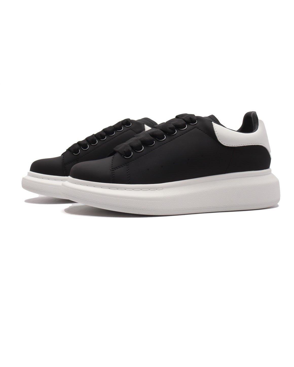 Alexander McQueen Sneakers 'Black/White' - Banlieue91