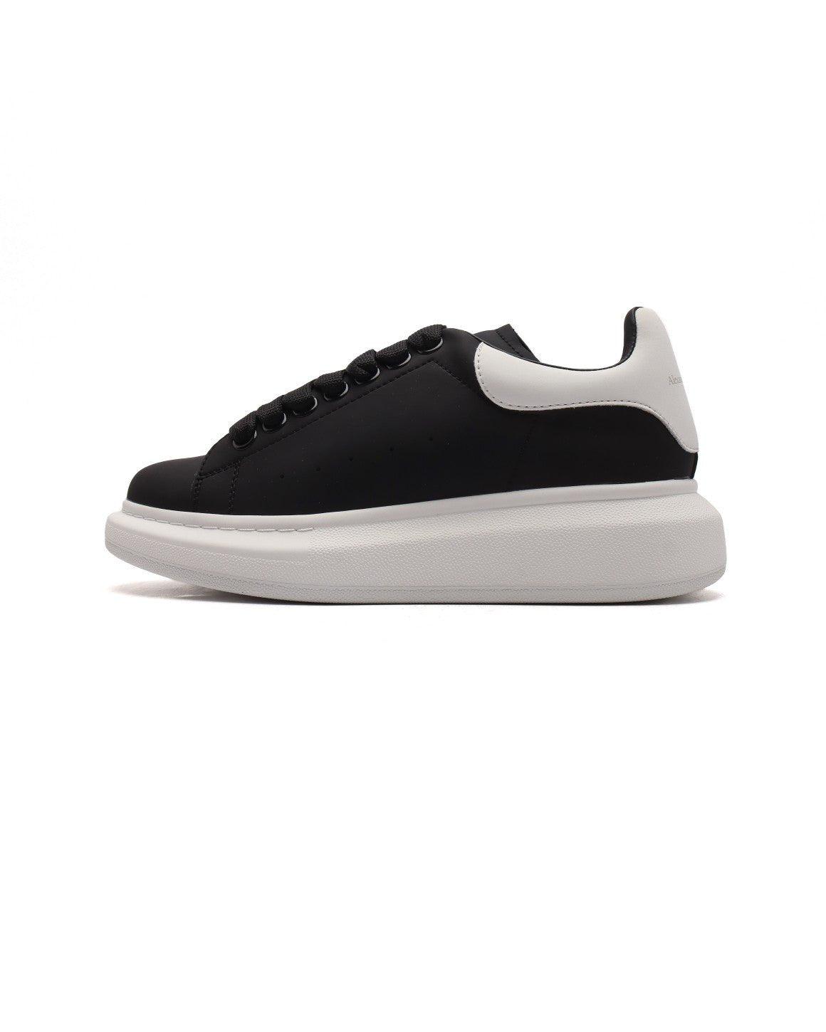 Alexander McQueen Sneakers 'Black/White' - Banlieue91