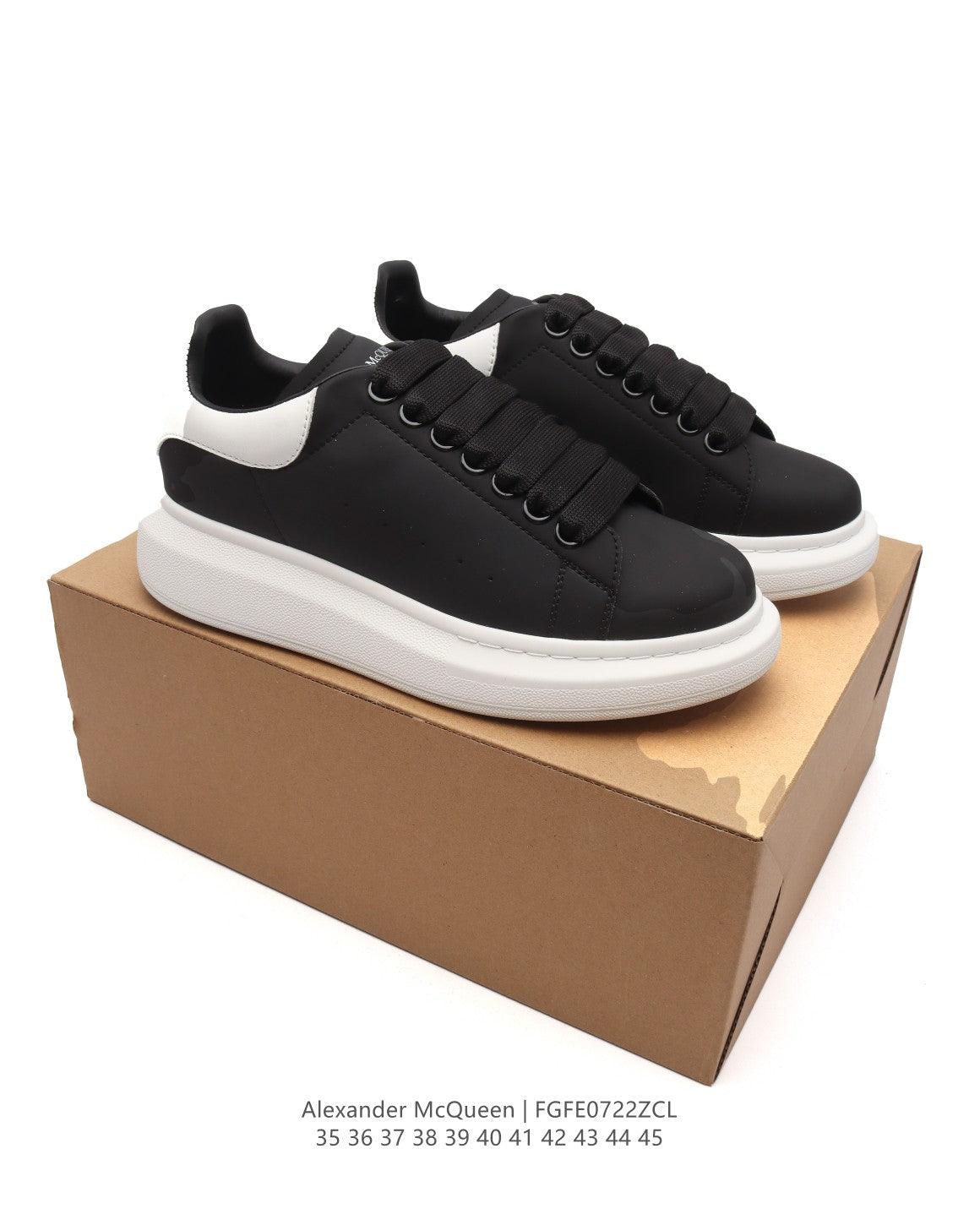 Alexander McQueen Sneakers 'Black/White' - Banlieue91