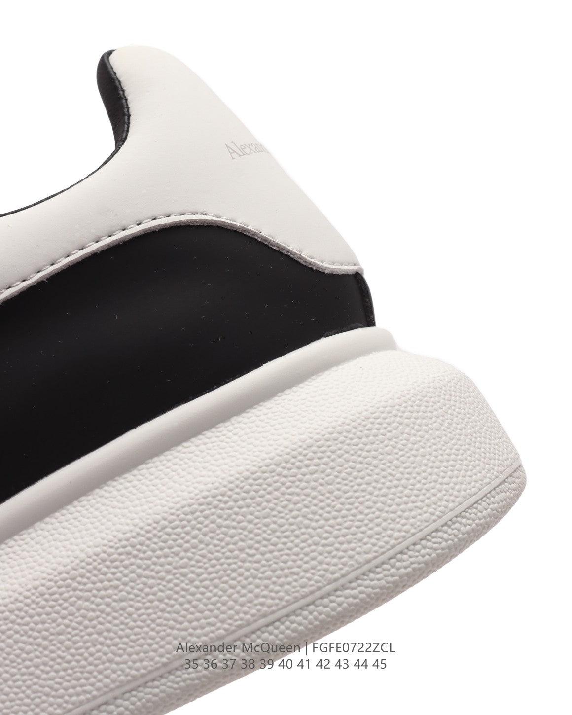 Alexander McQueen Sneakers 'Black/White' - Banlieue91