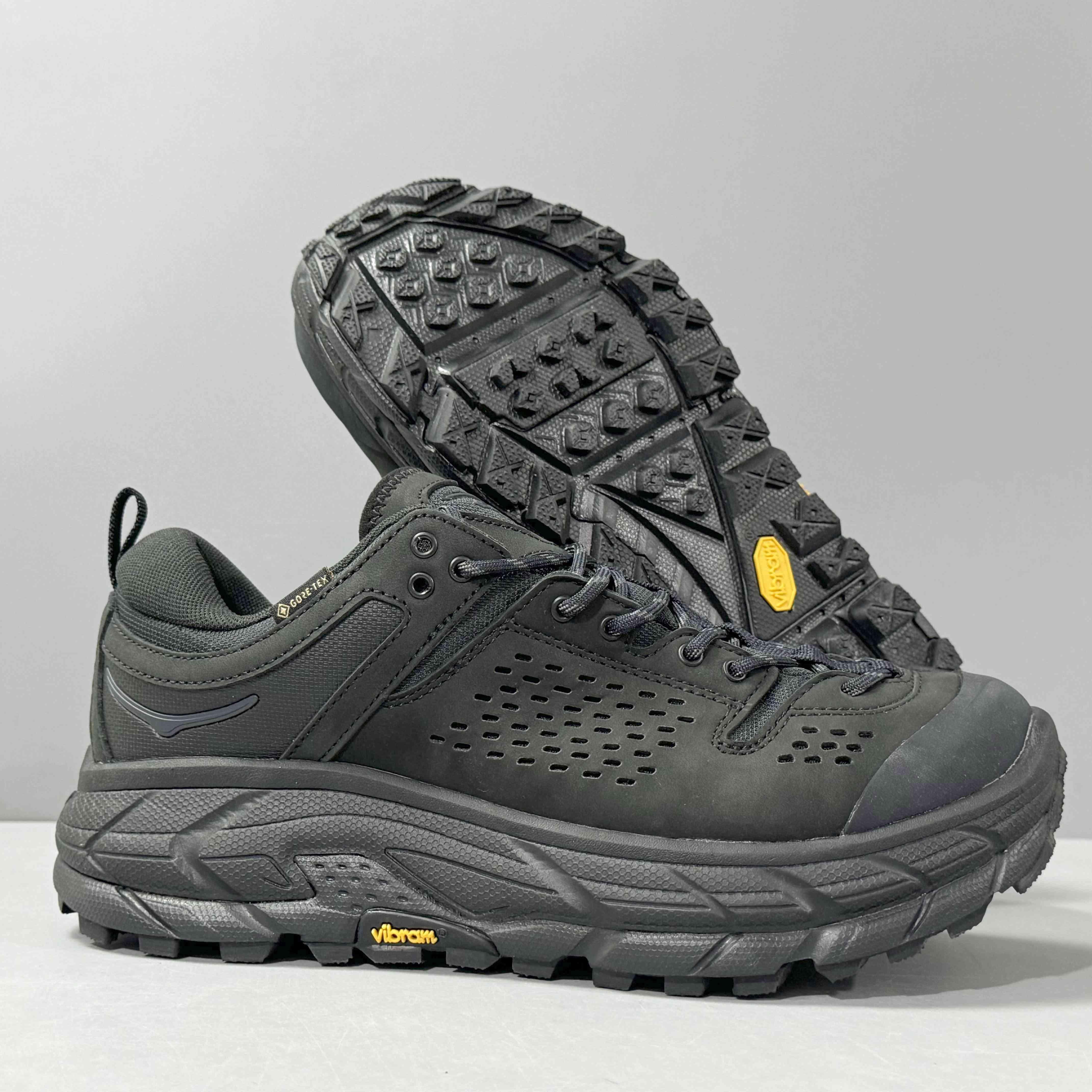 Hoka One One Tor Ultra Low 'Black' - Banlieue91