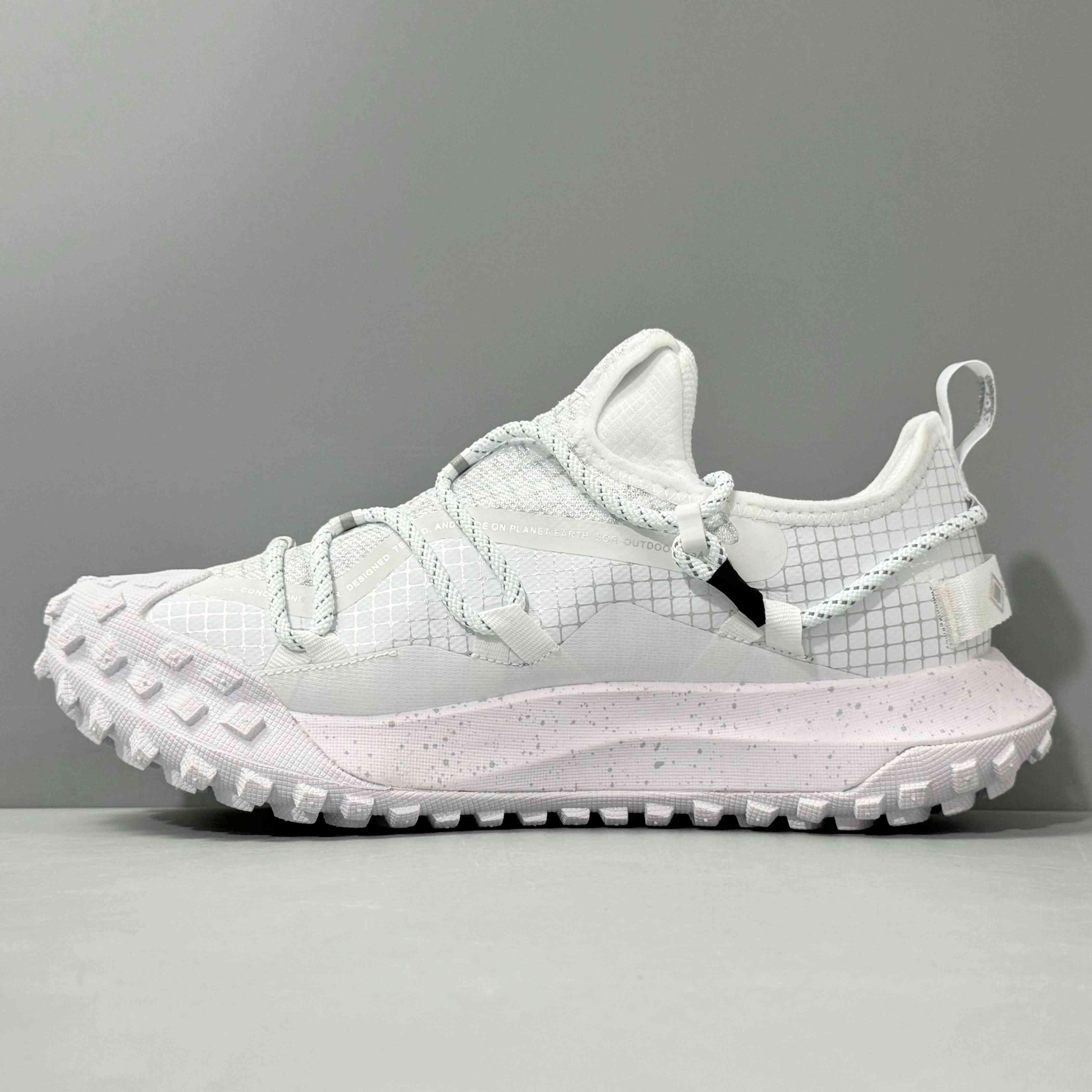 Nike ACG Mountain Fly Low Gore-Tex SE 'Triple White' - Banlieue91